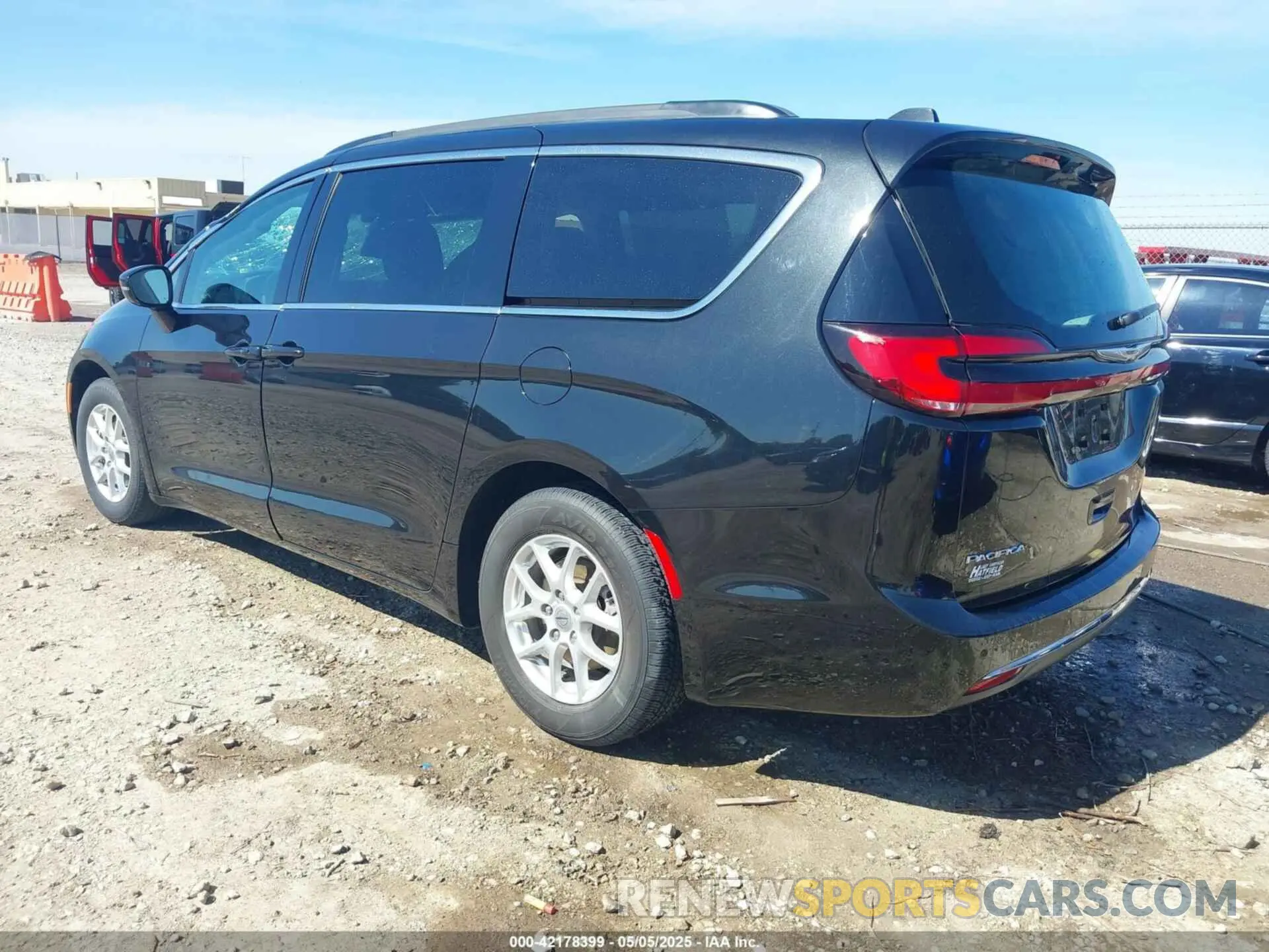 3 fotografías del automóvil dañado 2C4RC1BGXNR142495 CHRYSLER PACIFICA 2022