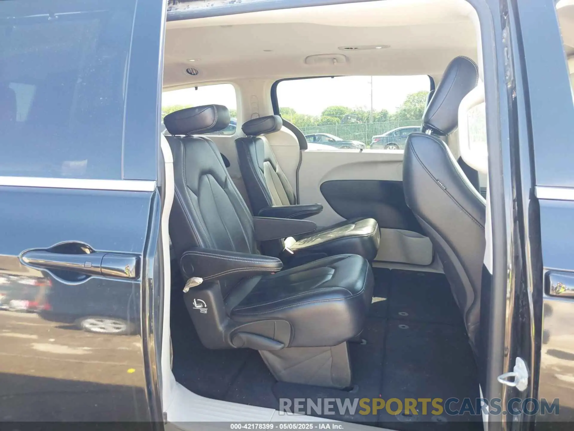 8 fotografías del automóvil dañado 2C4RC1BGXNR142495 CHRYSLER PACIFICA 2022