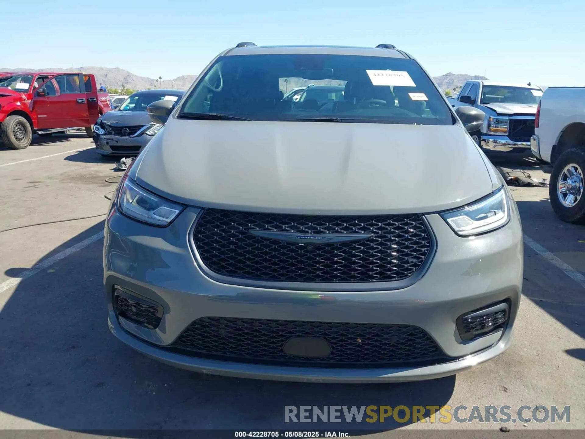 12 fotografías del automóvil dañado 2C4RC1GG0NR187714 CHRYSLER PACIFICA 2022