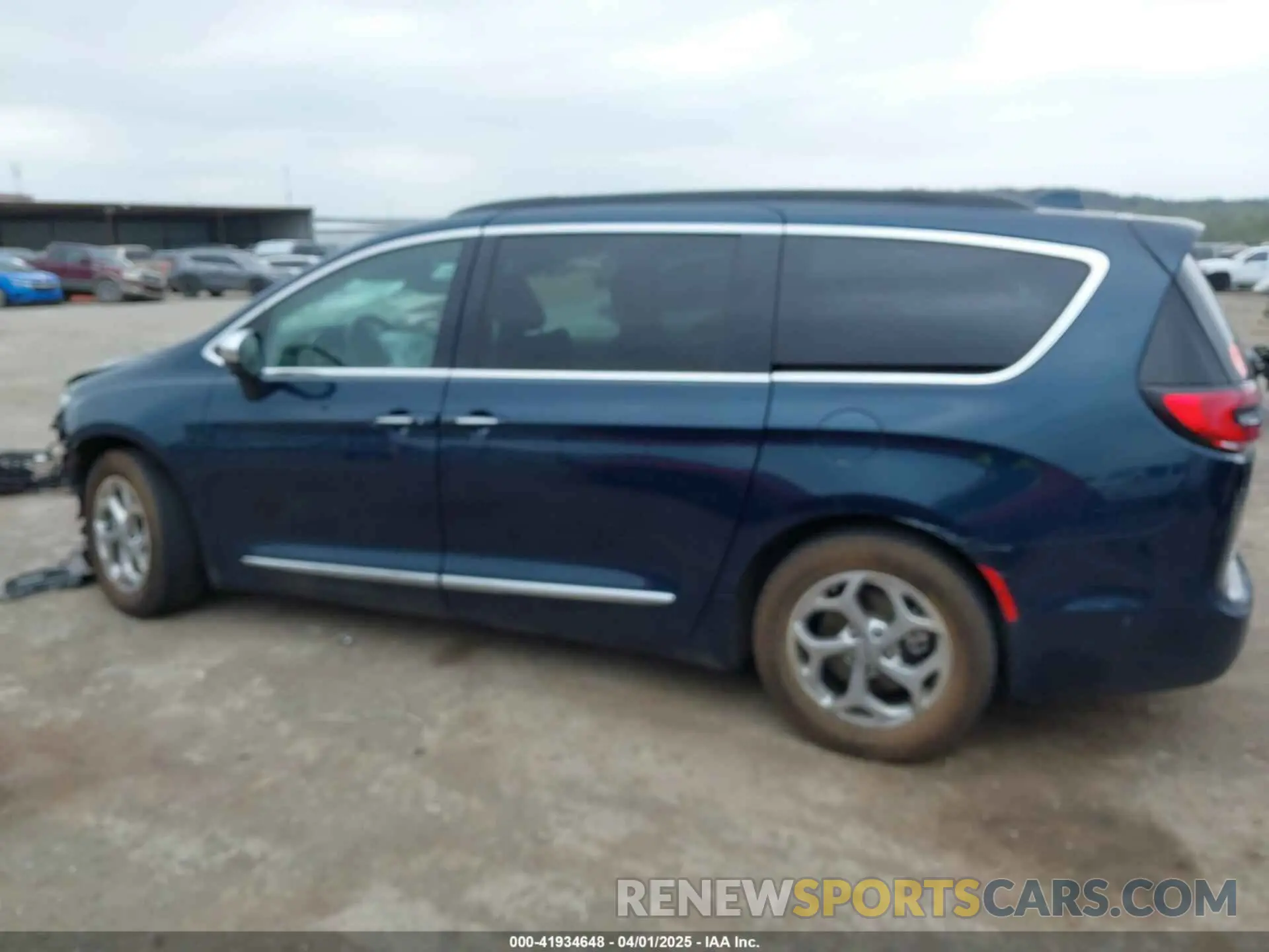 14 fotografías del automóvil dañado 2C4RC1GG4NR139407 CHRYSLER PACIFICA 2022