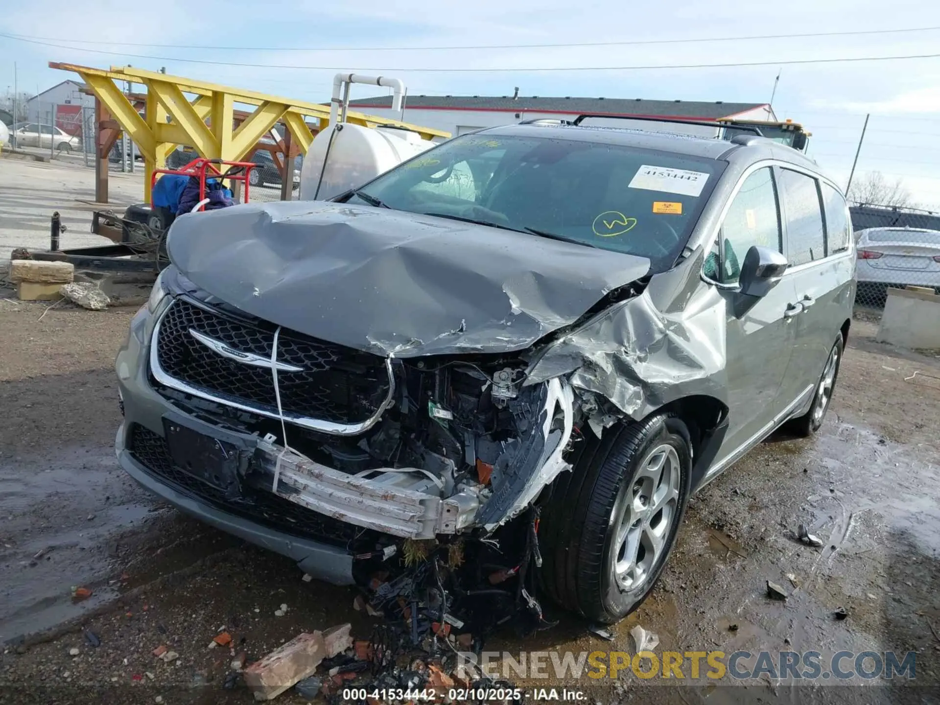 2 fotografías del automóvil dañado 2C4RC1GG5NR176000 CHRYSLER PACIFICA 2022