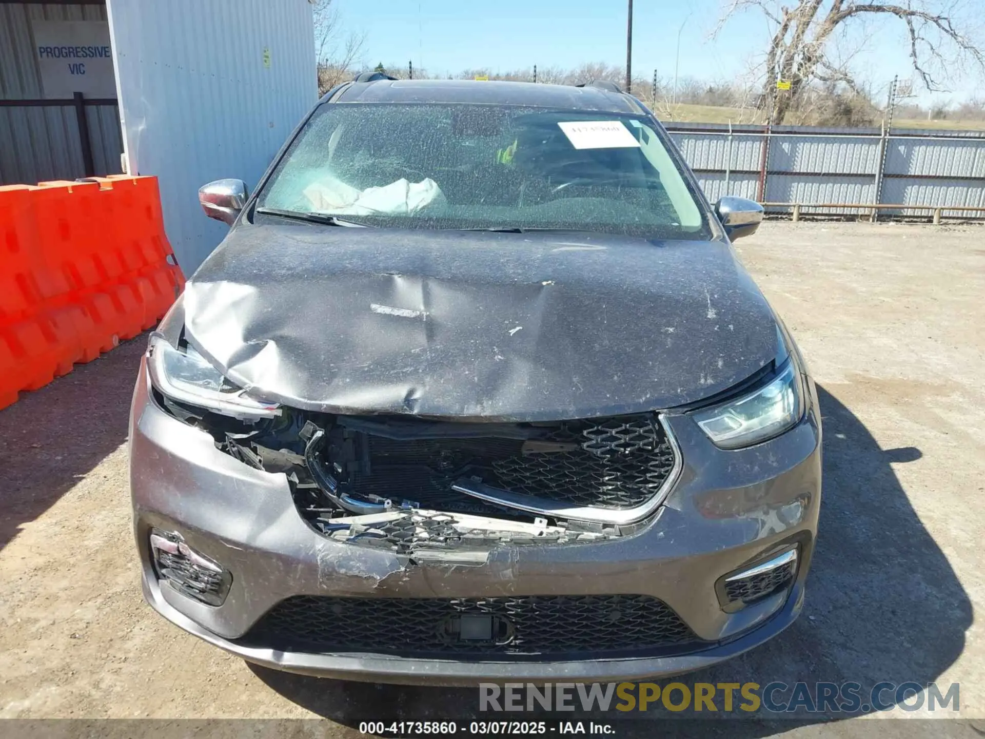 12 fotografías del automóvil dañado 2C4RC1GG6NR134127 CHRYSLER PACIFICA 2022