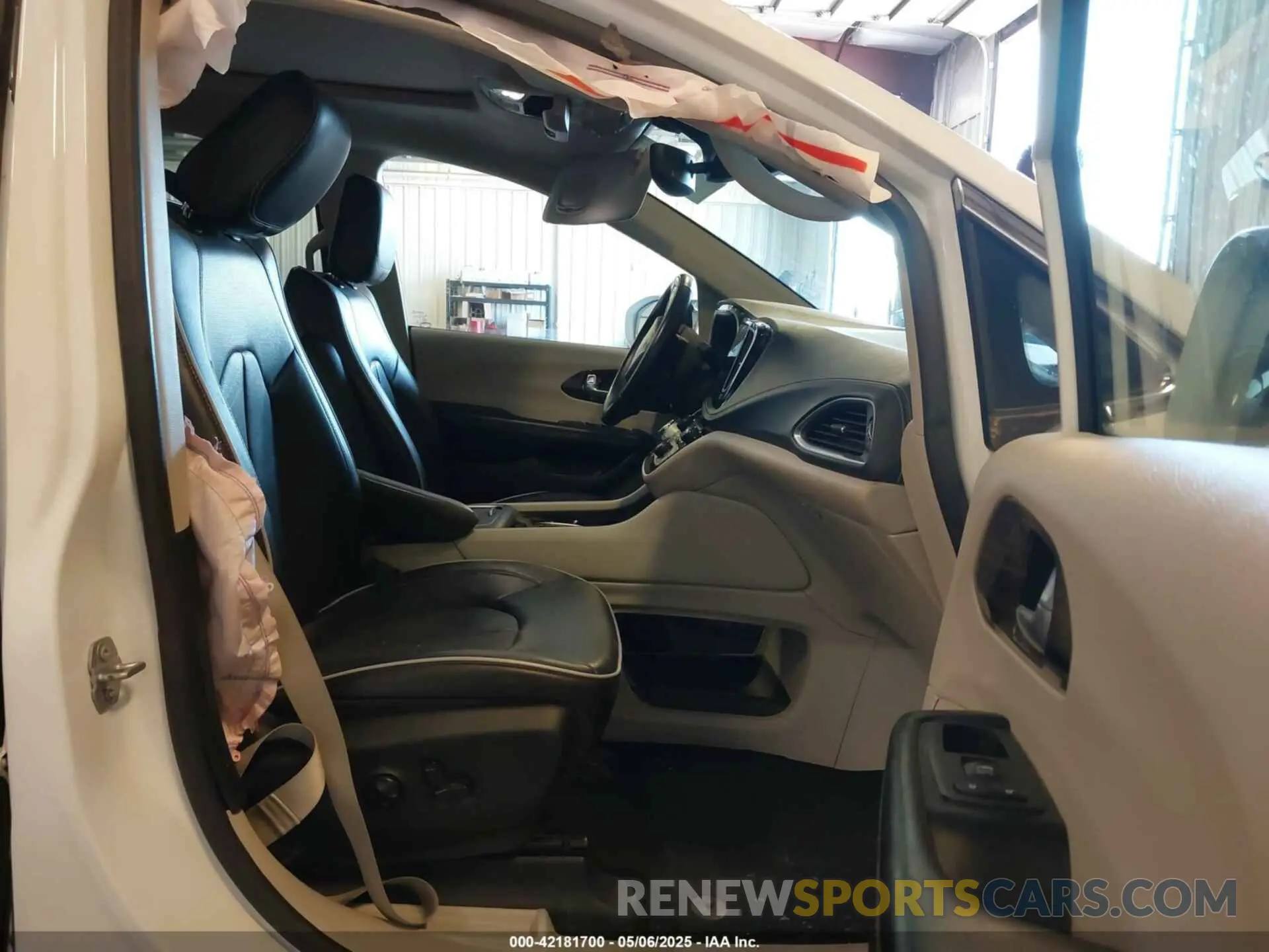 5 fotografías del automóvil dañado 2C4RC1GG6NR147220 CHRYSLER PACIFICA 2022
