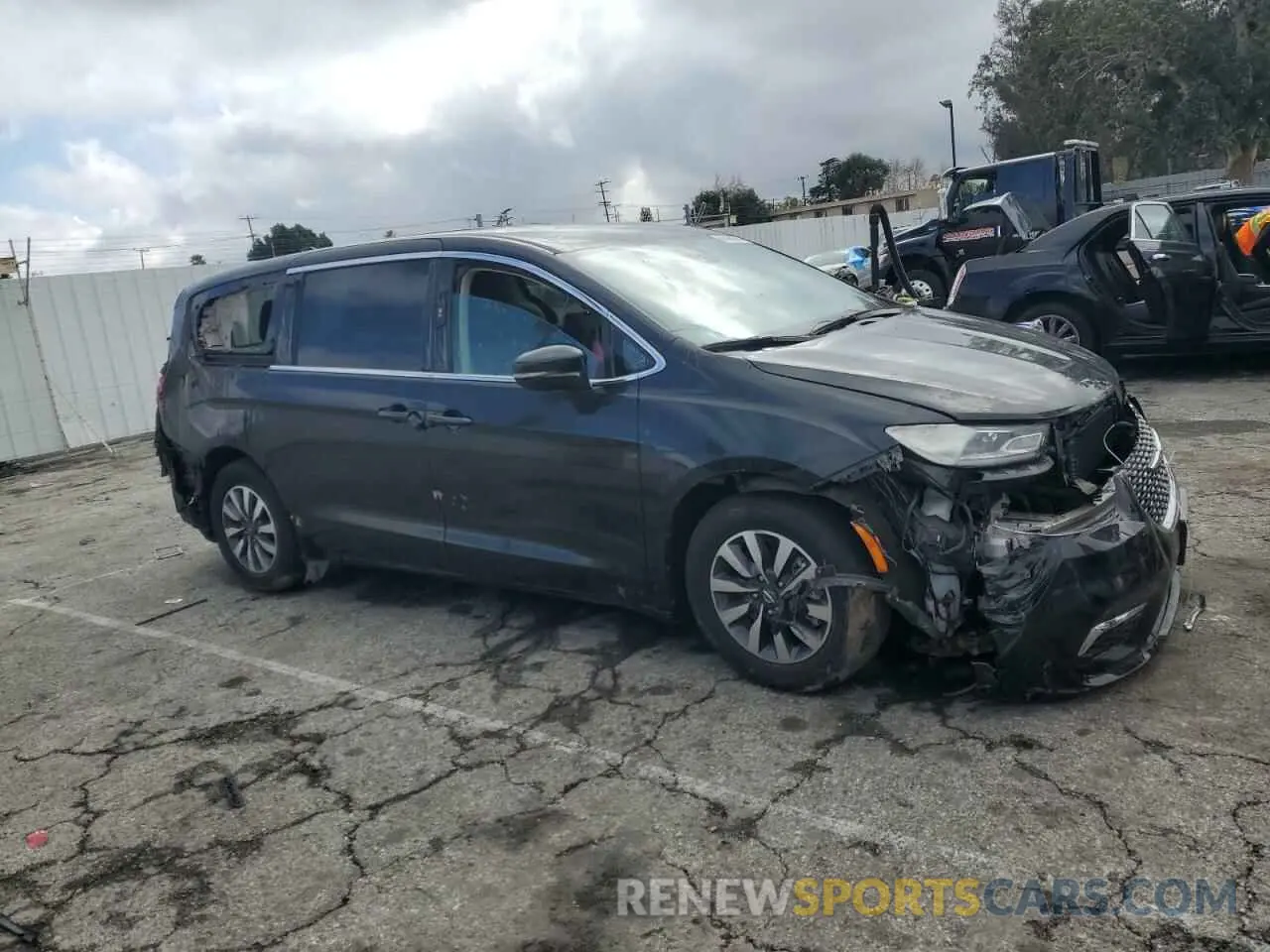 4 fotografías del automóvil dañado 2C4RC1L70NR207482 CHRYSLER PACIFICA 2022