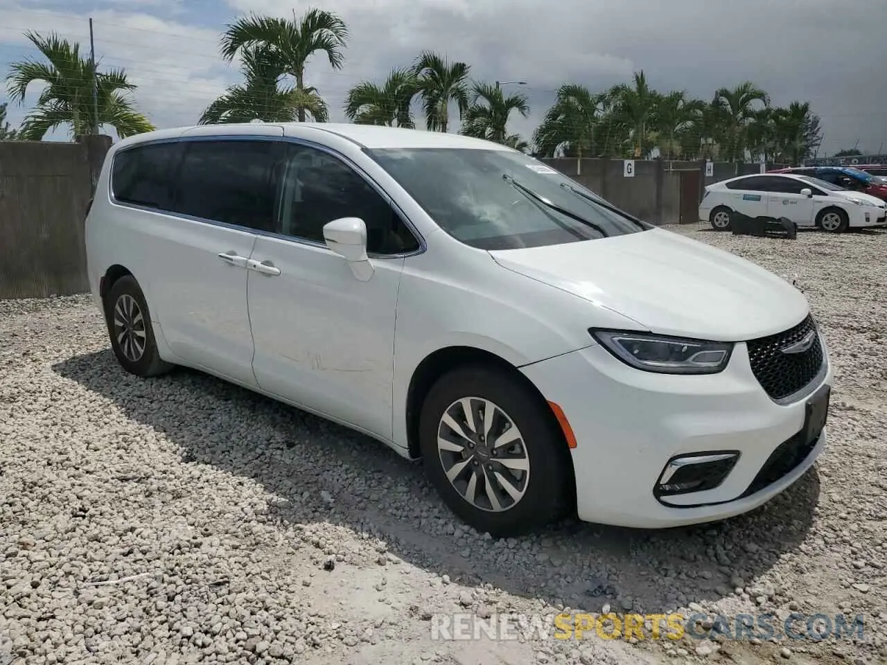 4 fotografías del automóvil dañado 2C4RC1L77NR129699 CHRYSLER PACIFICA 2022