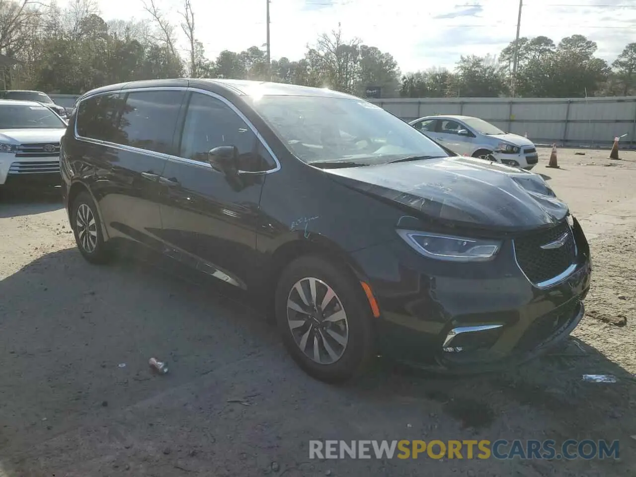 4 fotografías del automóvil dañado 2C4RC1L77NR207348 CHRYSLER PACIFICA 2022