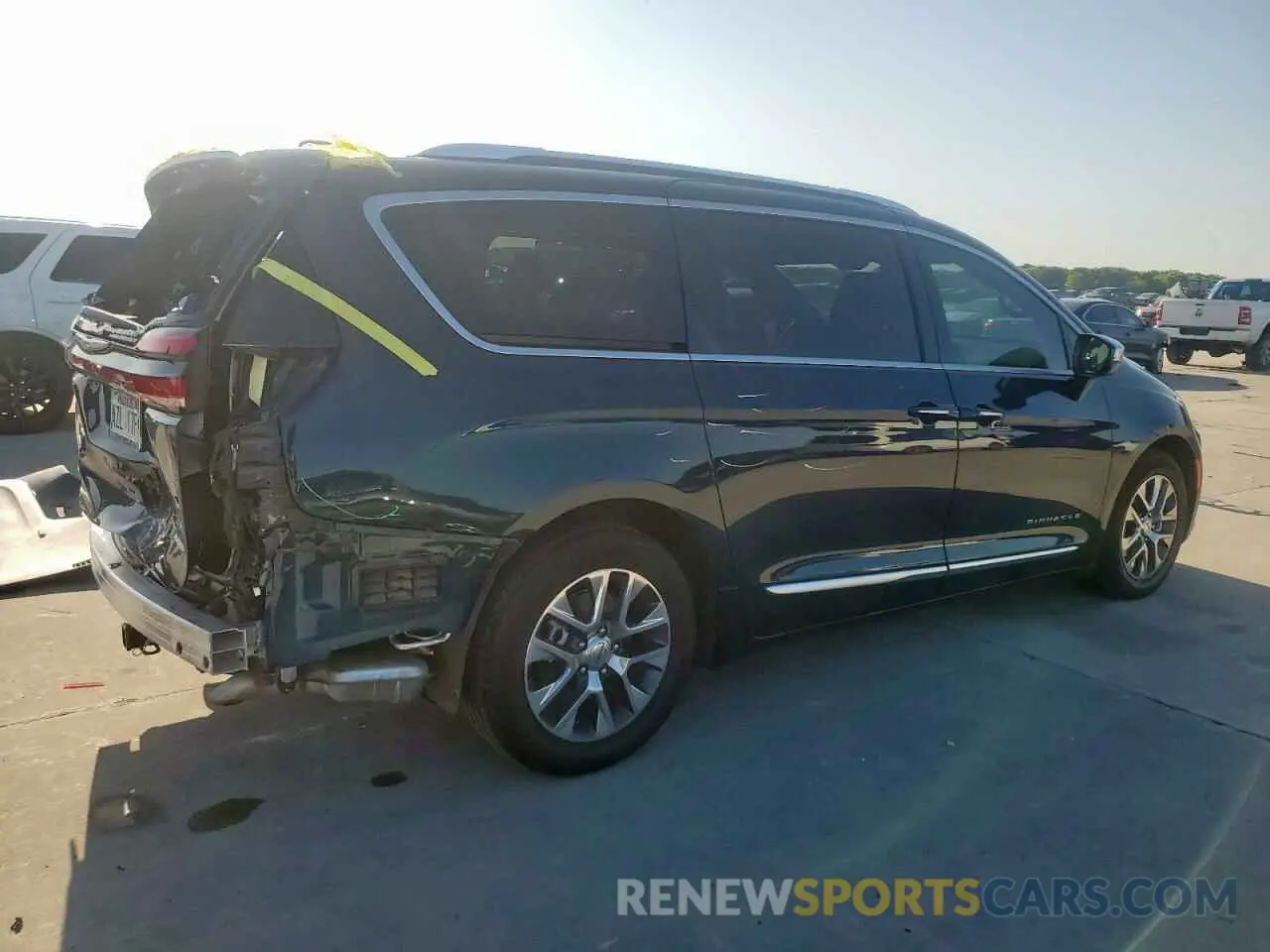 3 fotografías del automóvil dañado 2C4RC1N76NR211338 CHRYSLER PACIFICA 2022