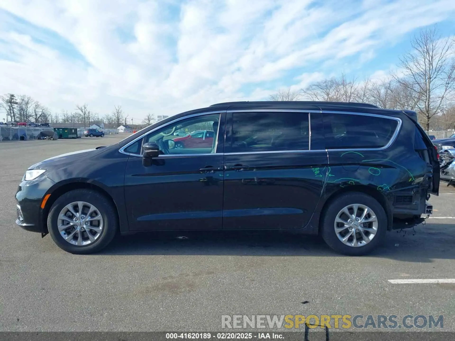 14 fotografías del automóvil dañado 2C4RC3BG7NR227967 CHRYSLER PACIFICA 2022