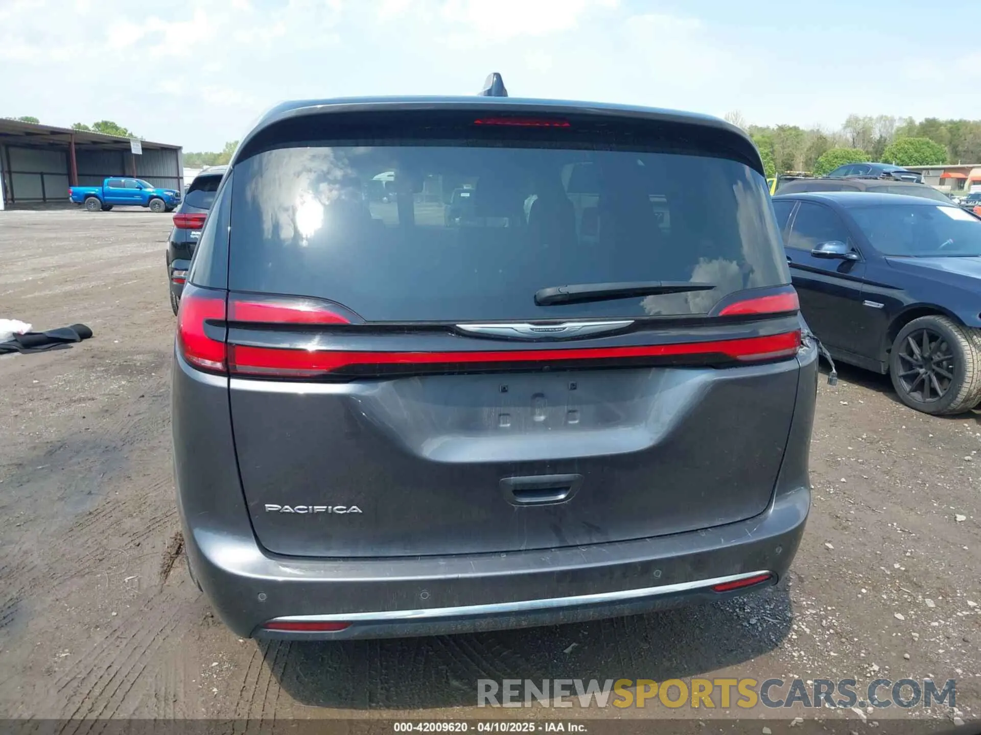 16 fotografías del automóvil dañado 2C4RC1BG0PR529219 CHRYSLER PACIFICA 2023
