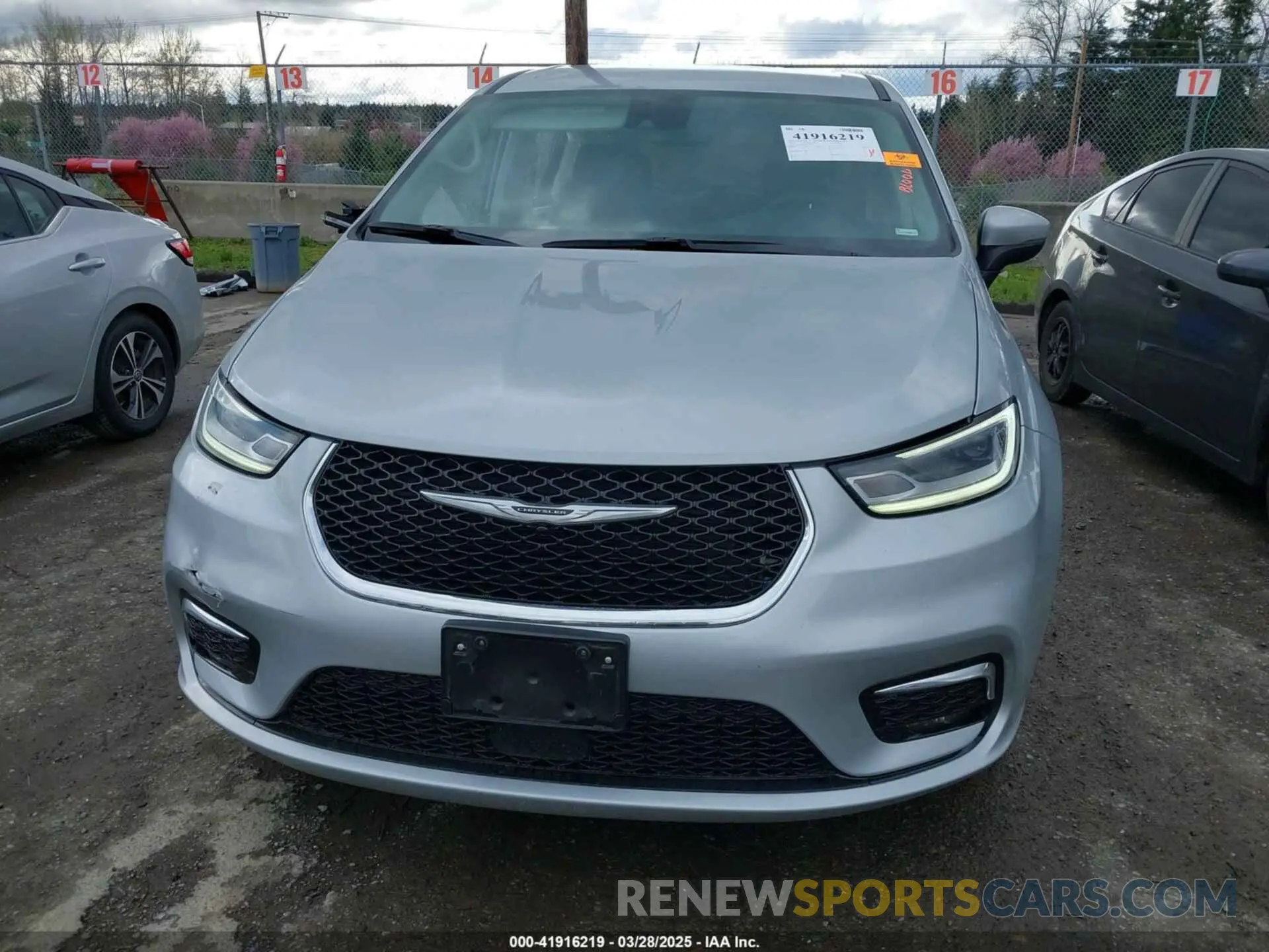 13 fotografías del automóvil dañado 2C4RC1BG0PR607241 CHRYSLER PACIFICA 2023