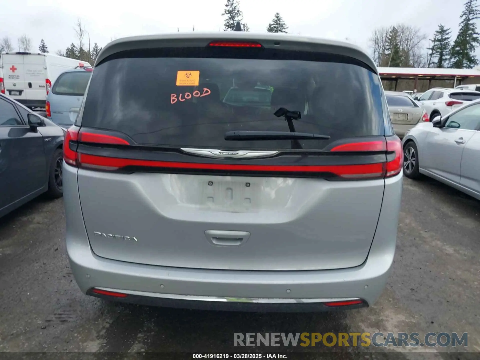 17 fotografías del automóvil dañado 2C4RC1BG0PR607241 CHRYSLER PACIFICA 2023