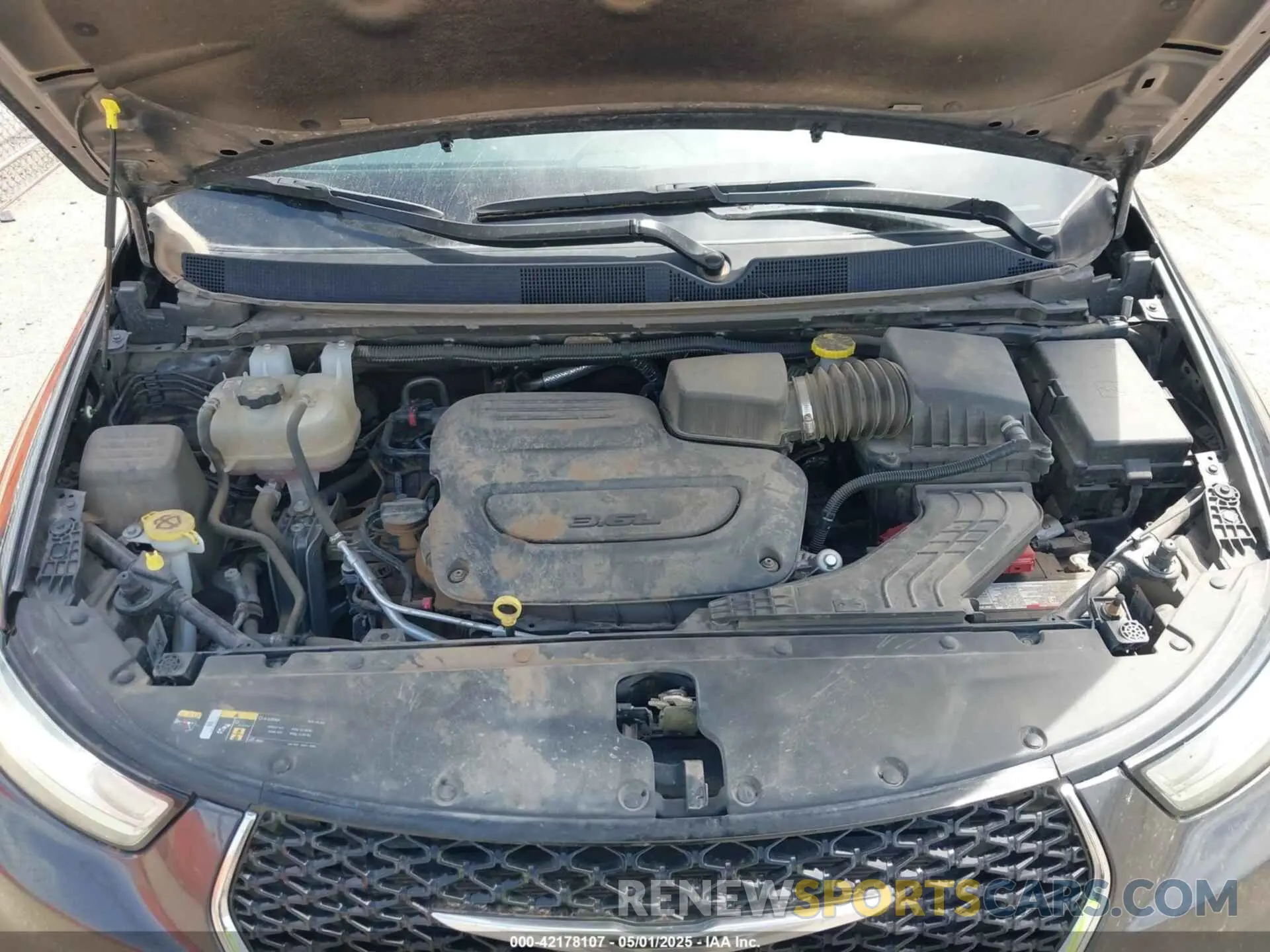 10 fotografías del automóvil dañado 2C4RC1BG1PR536602 CHRYSLER PACIFICA 2023