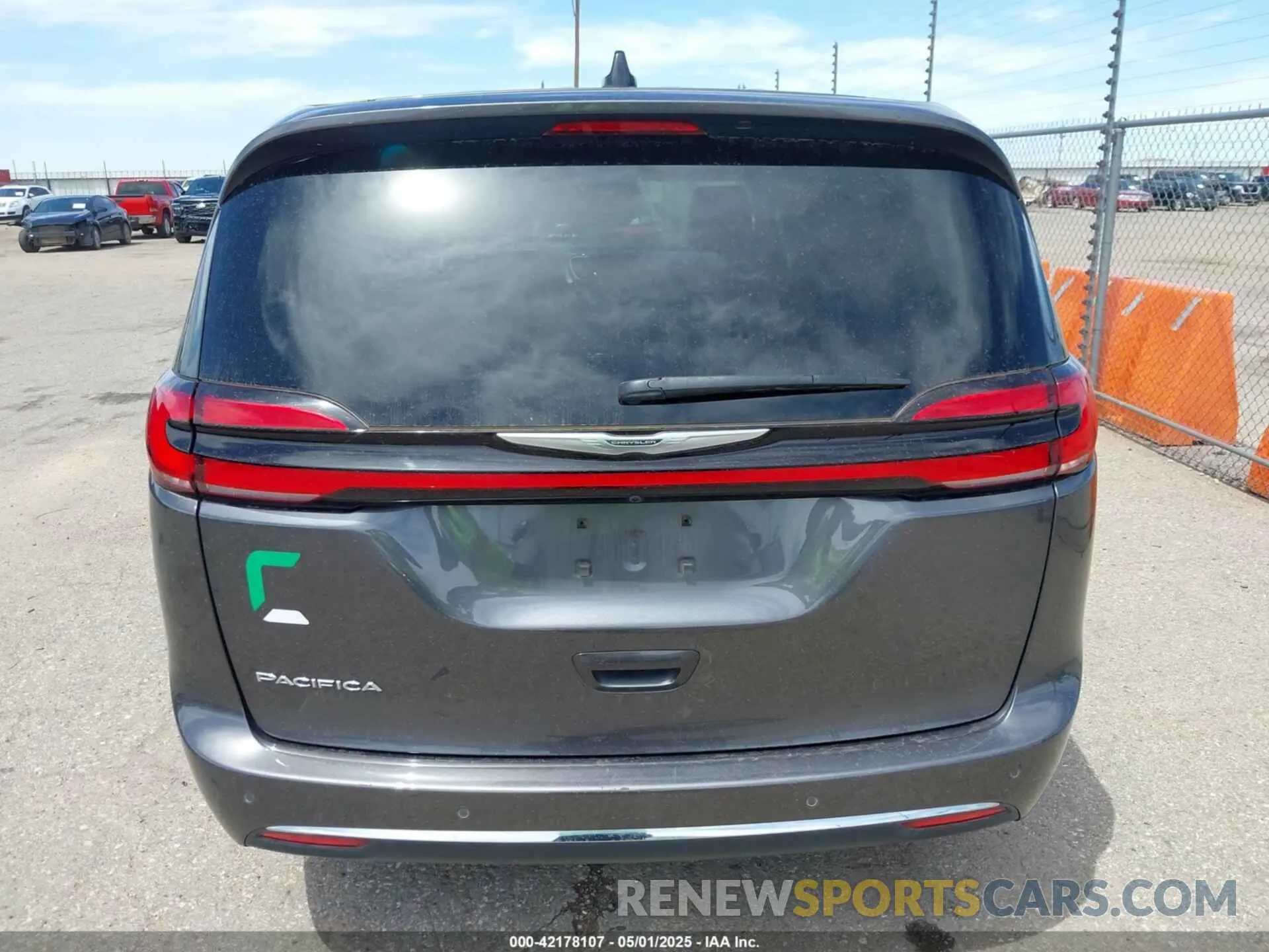 16 fotografías del automóvil dañado 2C4RC1BG1PR536602 CHRYSLER PACIFICA 2023