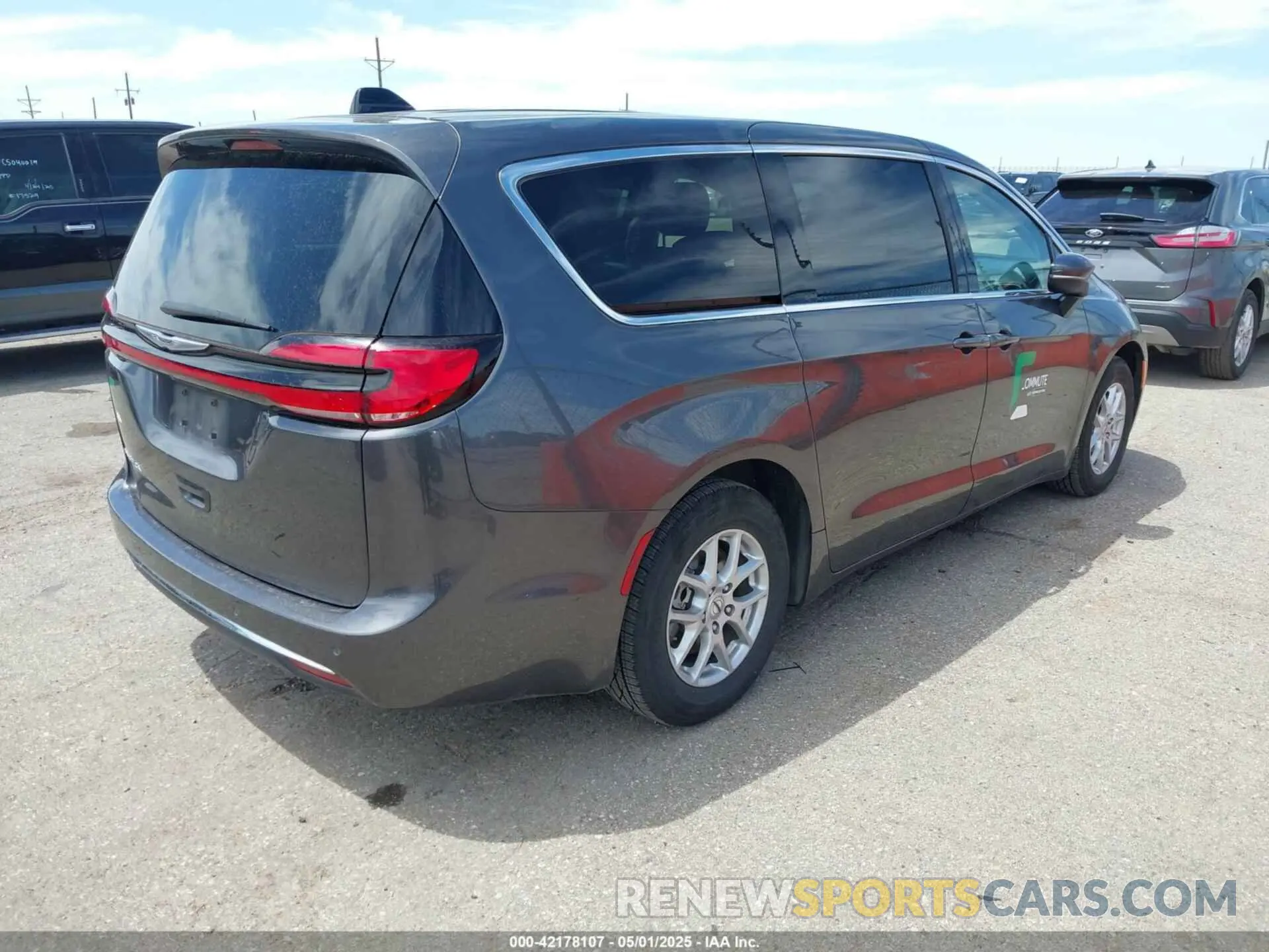 4 fotografías del automóvil dañado 2C4RC1BG1PR536602 CHRYSLER PACIFICA 2023