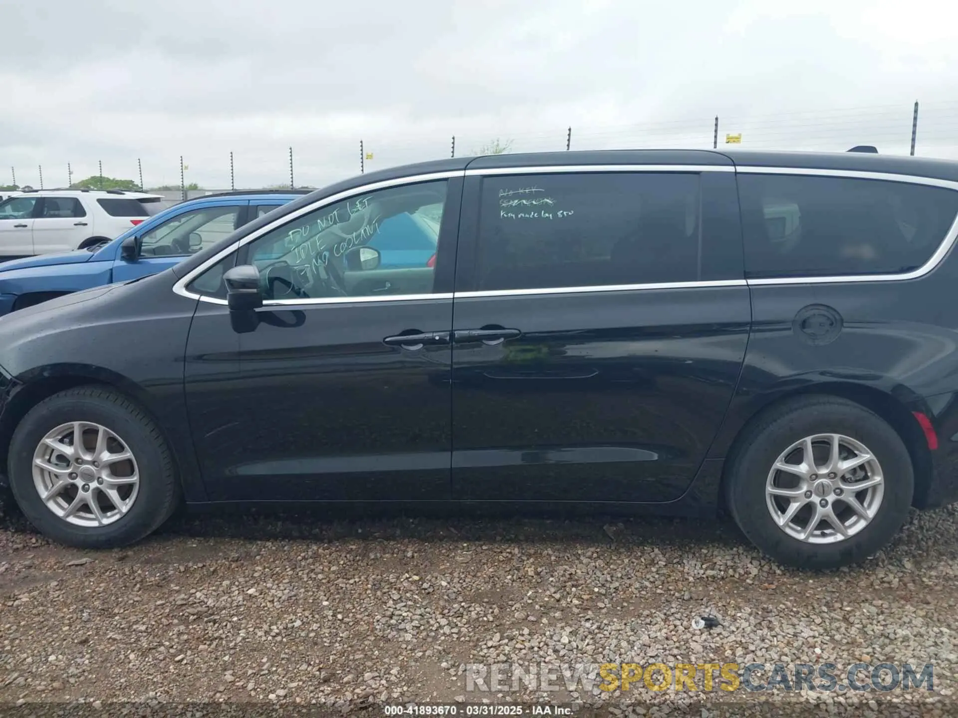 14 fotografías del automóvil dañado 2C4RC1BG1PR596847 CHRYSLER PACIFICA 2023