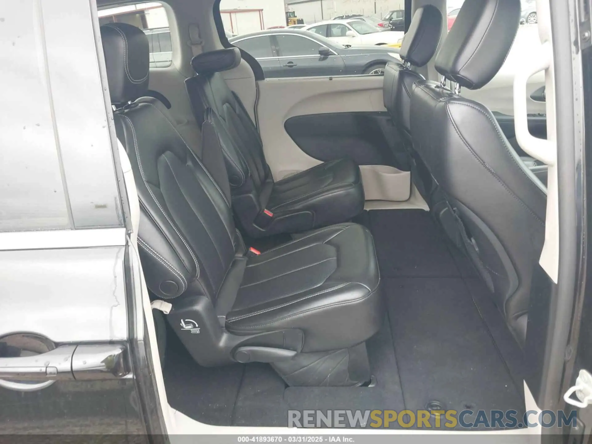 8 fotografías del automóvil dañado 2C4RC1BG1PR596847 CHRYSLER PACIFICA 2023