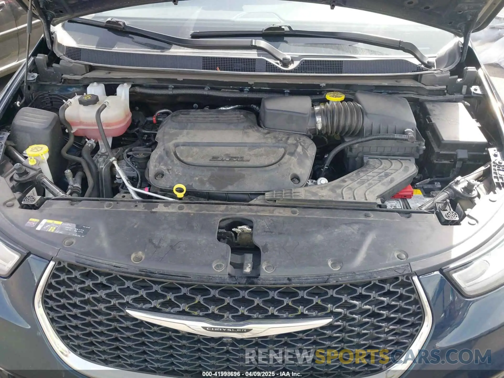 10 fotografías del automóvil dañado 2C4RC1BG1PR631967 CHRYSLER PACIFICA 2023