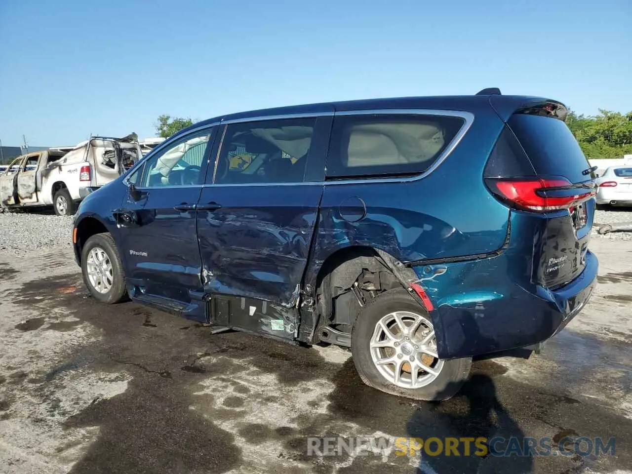 2 fotografías del automóvil dañado 2C4RC1BG2PR508808 CHRYSLER PACIFICA 2023