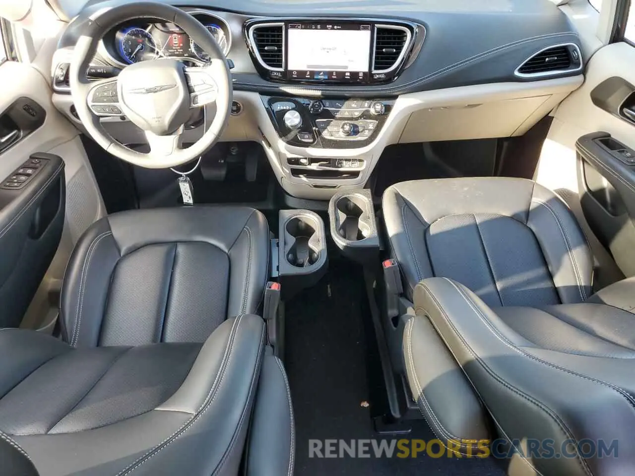 8 fotografías del automóvil dañado 2C4RC1BG2PR508808 CHRYSLER PACIFICA 2023