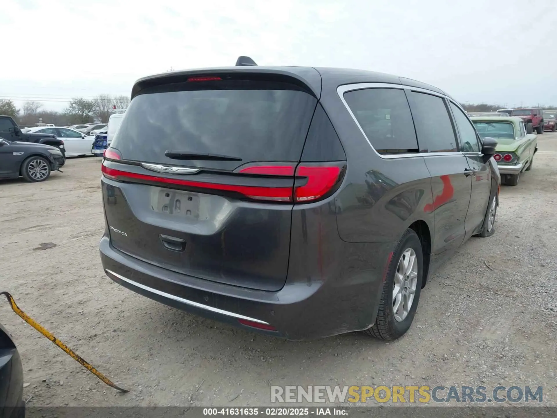 4 fotografías del automóvil dañado 2C4RC1BG2PR550444 CHRYSLER PACIFICA 2023