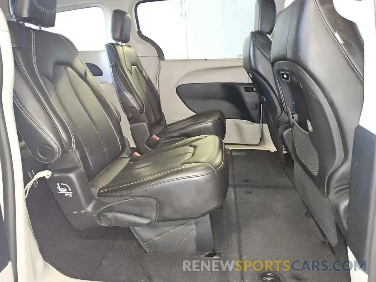11 fotografías del automóvil dañado 2C4RC1BG2PR581306 CHRYSLER PACIFICA 2023