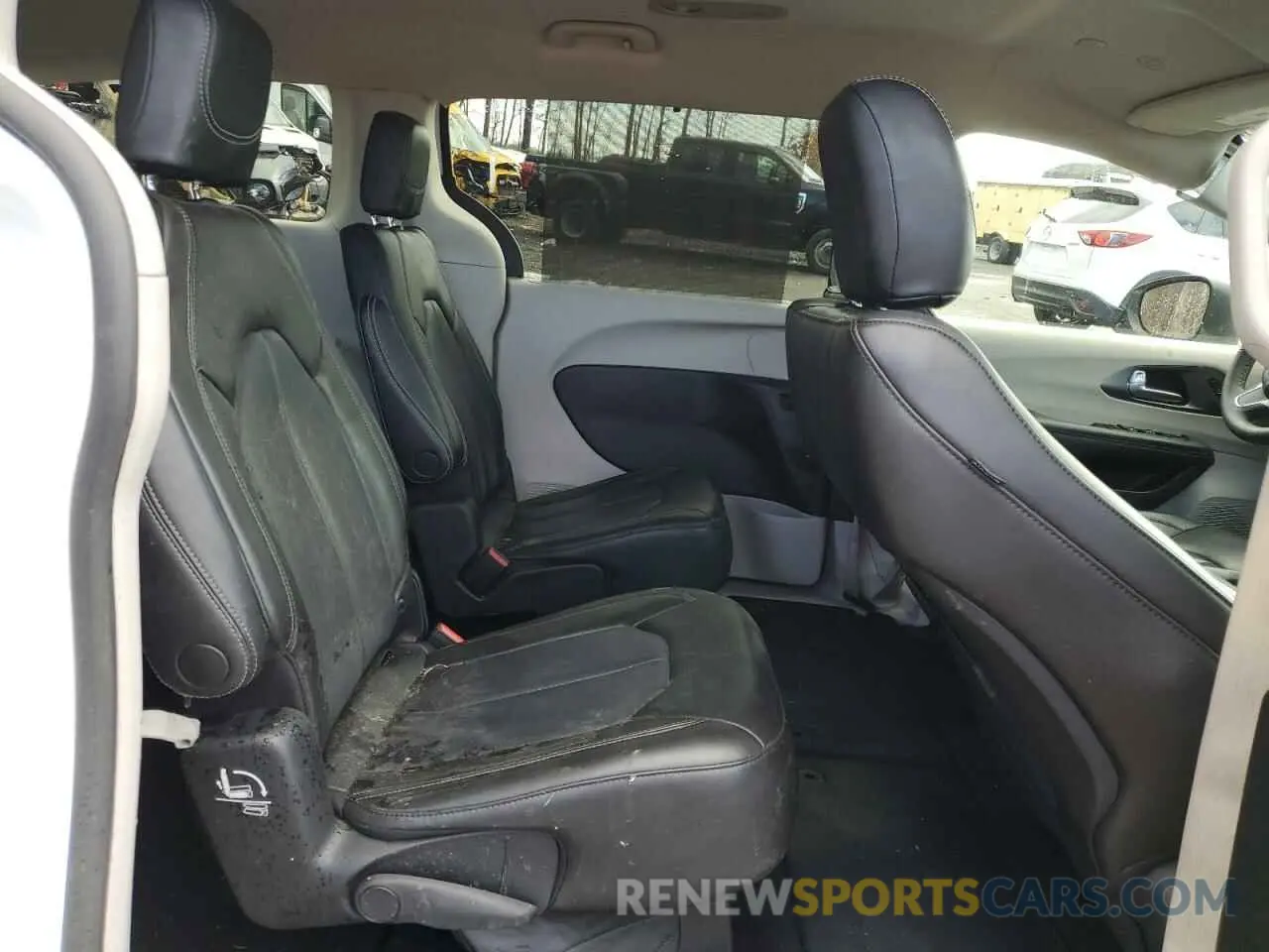 11 fotografías del automóvil dañado 2C4RC1BG2PR587297 CHRYSLER PACIFICA 2023