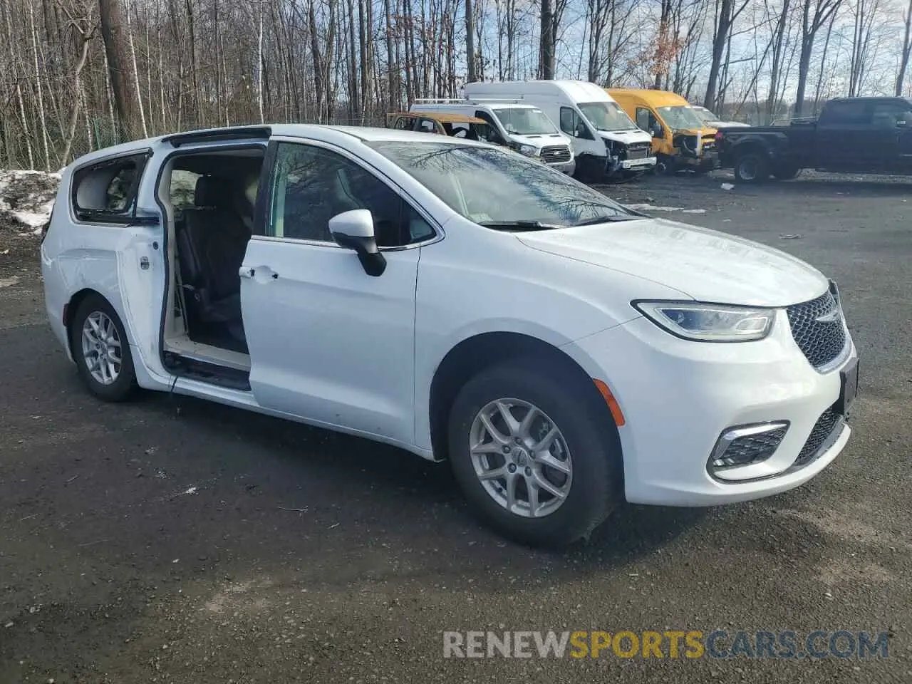 4 fotografías del automóvil dañado 2C4RC1BG2PR587297 CHRYSLER PACIFICA 2023