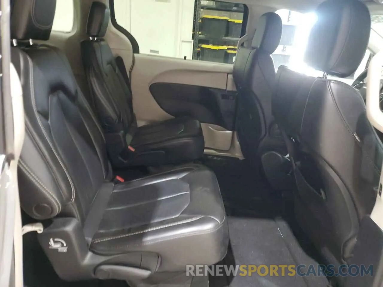 11 fotografías del automóvil dañado 2C4RC1BG2PR601229 CHRYSLER PACIFICA 2023