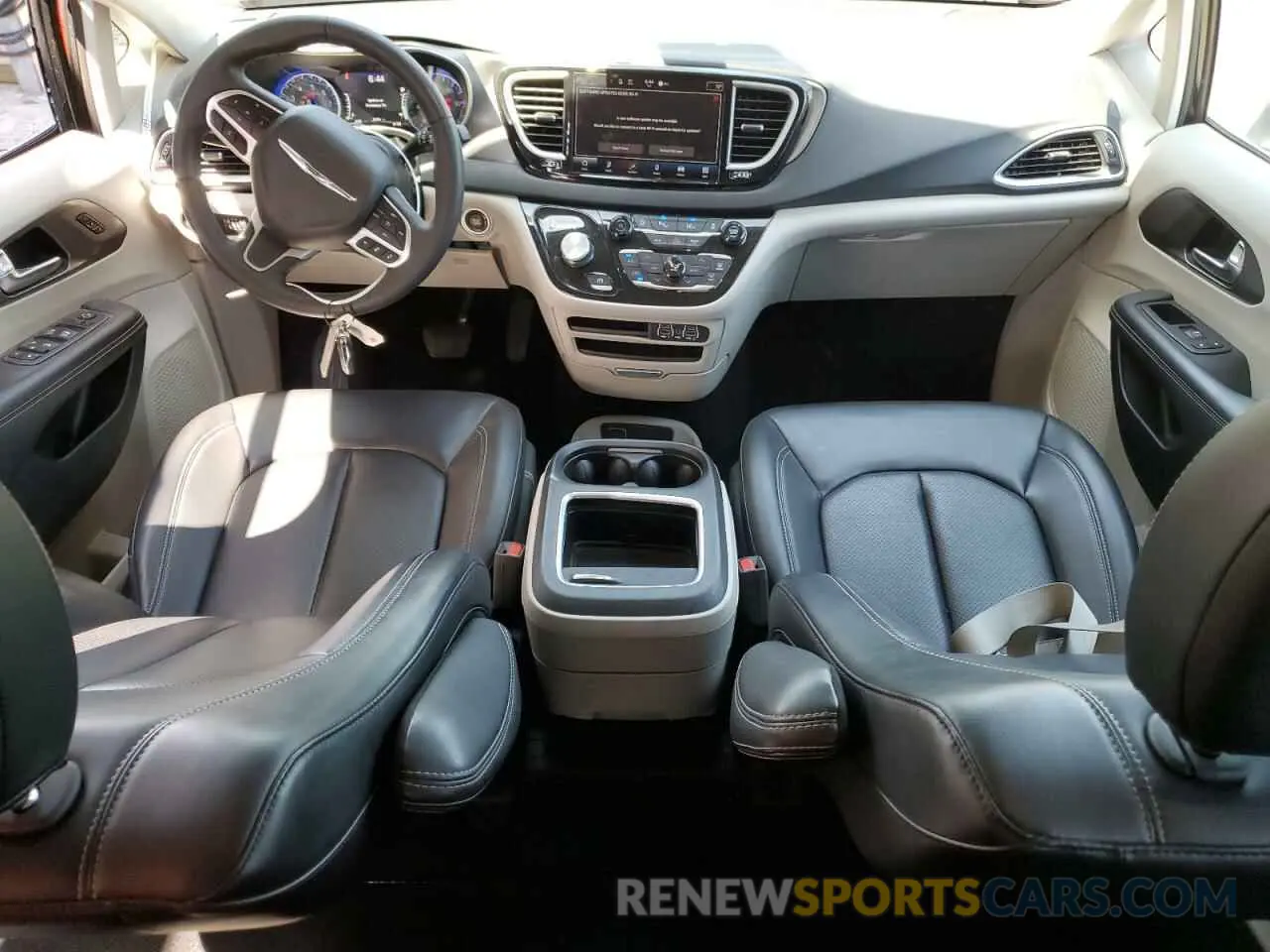8 fotografías del automóvil dañado 2C4RC1BG2PR605667 CHRYSLER PACIFICA 2023