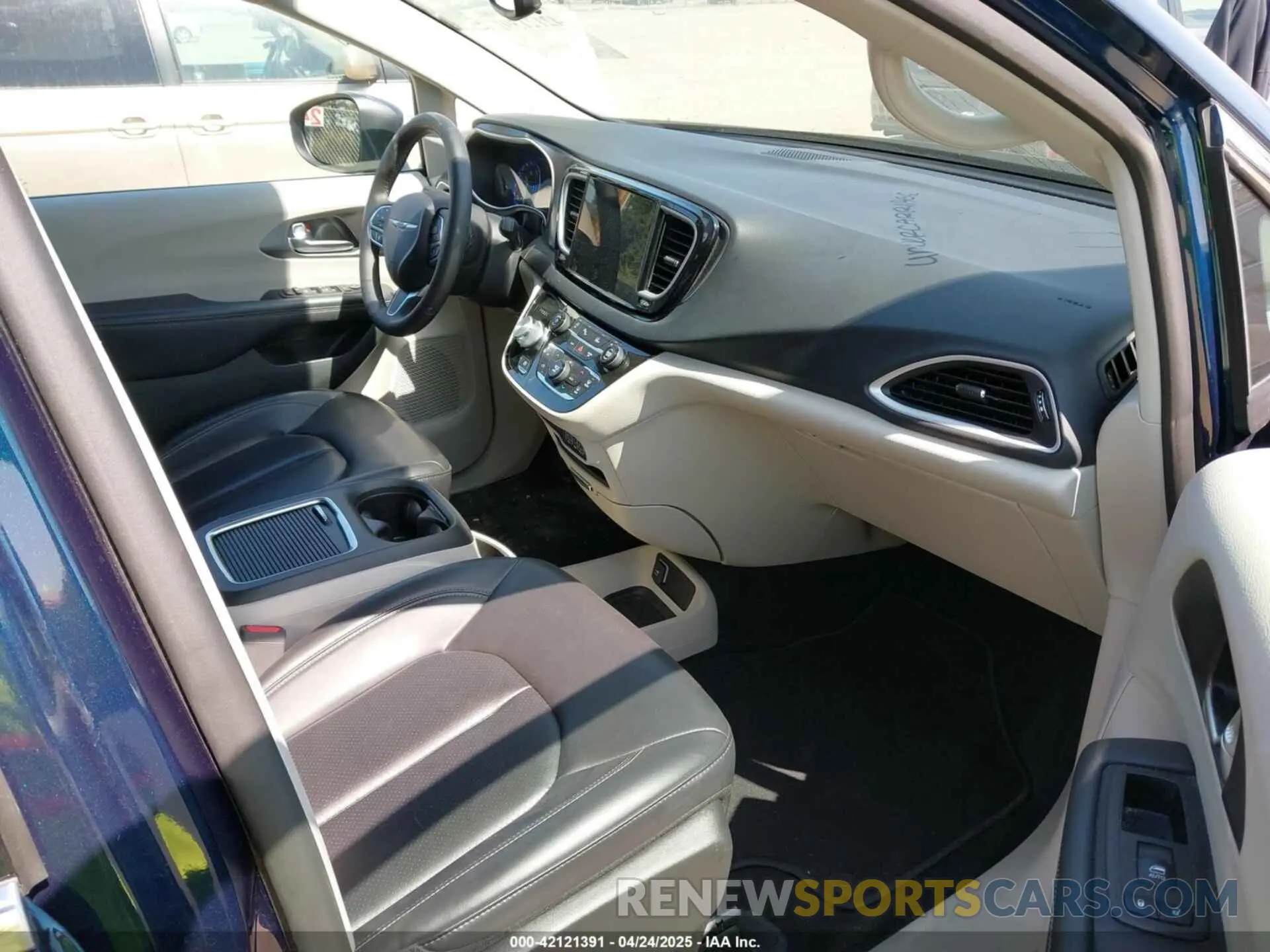 5 fotografías del automóvil dañado 2C4RC1BG3PR597241 CHRYSLER PACIFICA 2023