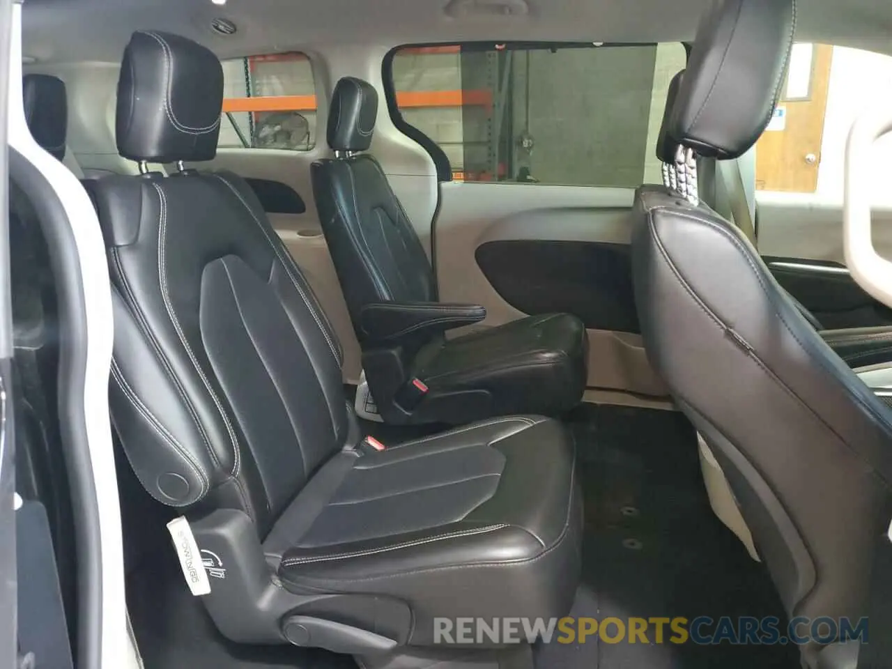 11 fotografías del automóvil dañado 2C4RC1BG3PR627824 CHRYSLER PACIFICA 2023