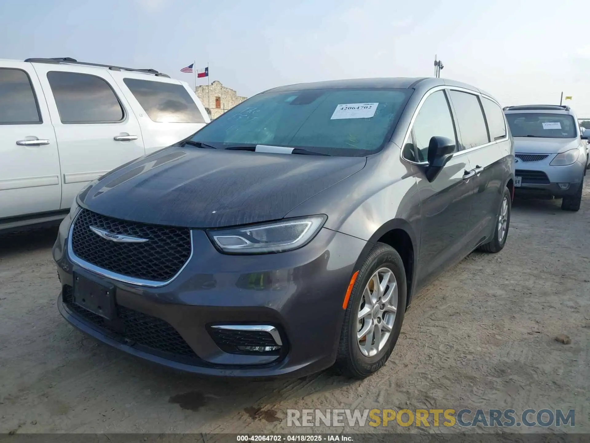 2 fotografías del automóvil dañado 2C4RC1BG4PR577502 CHRYSLER PACIFICA 2023