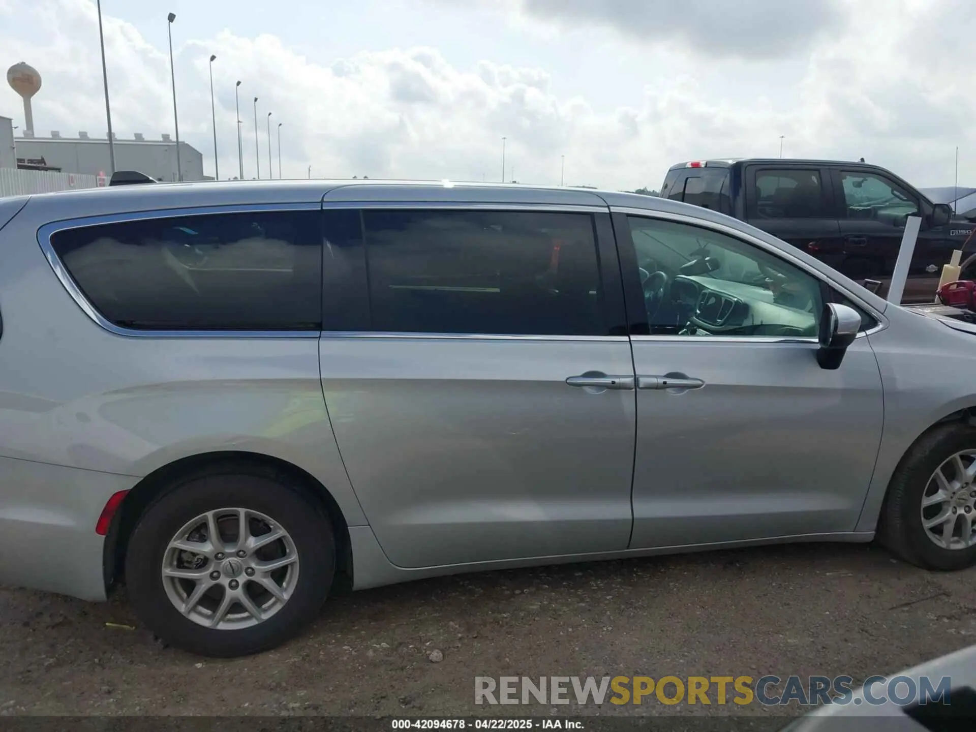 14 fotografías del automóvil dañado 2C4RC1BG4PR594204 CHRYSLER PACIFICA 2023