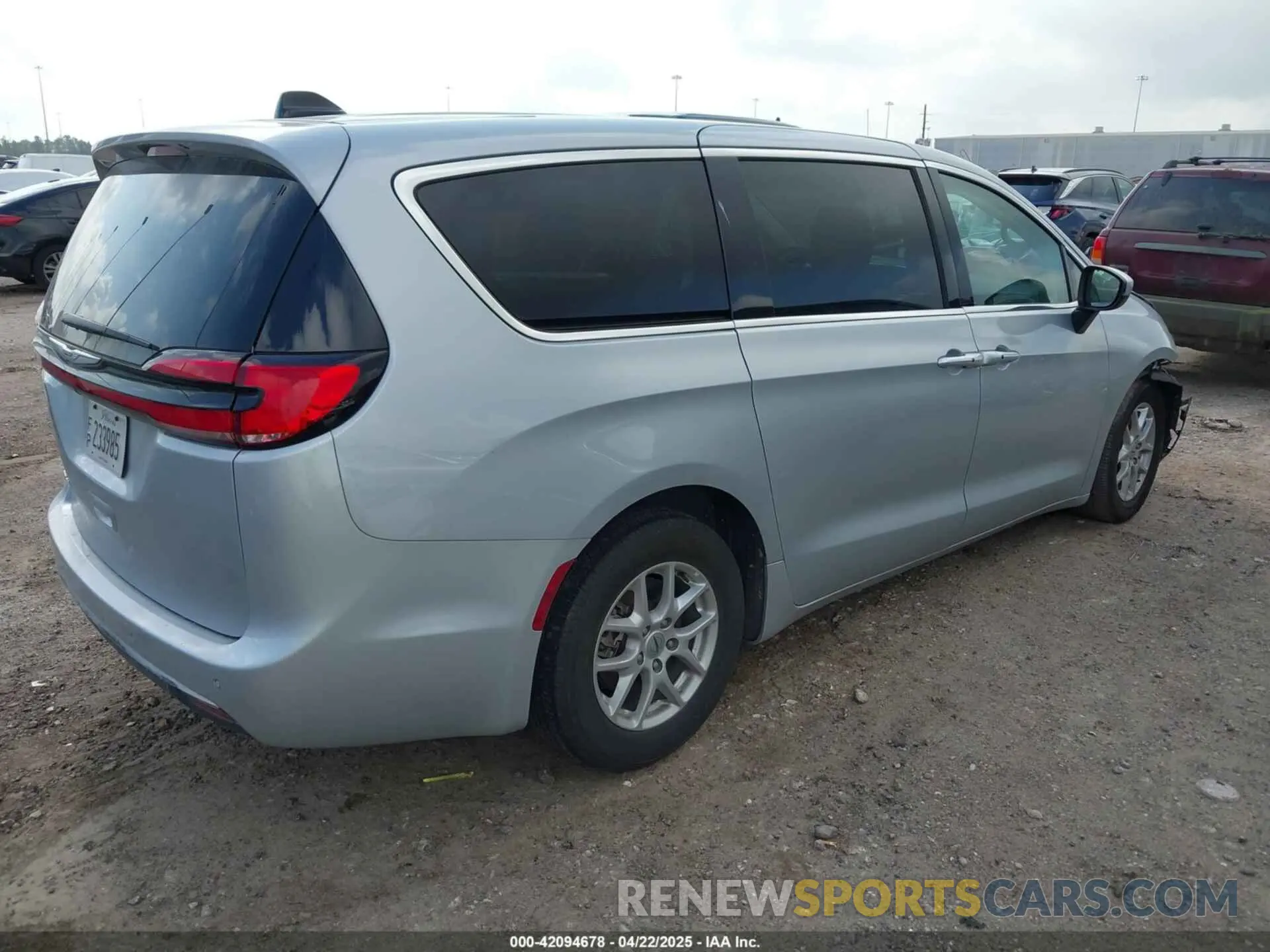 4 fotografías del automóvil dañado 2C4RC1BG4PR594204 CHRYSLER PACIFICA 2023