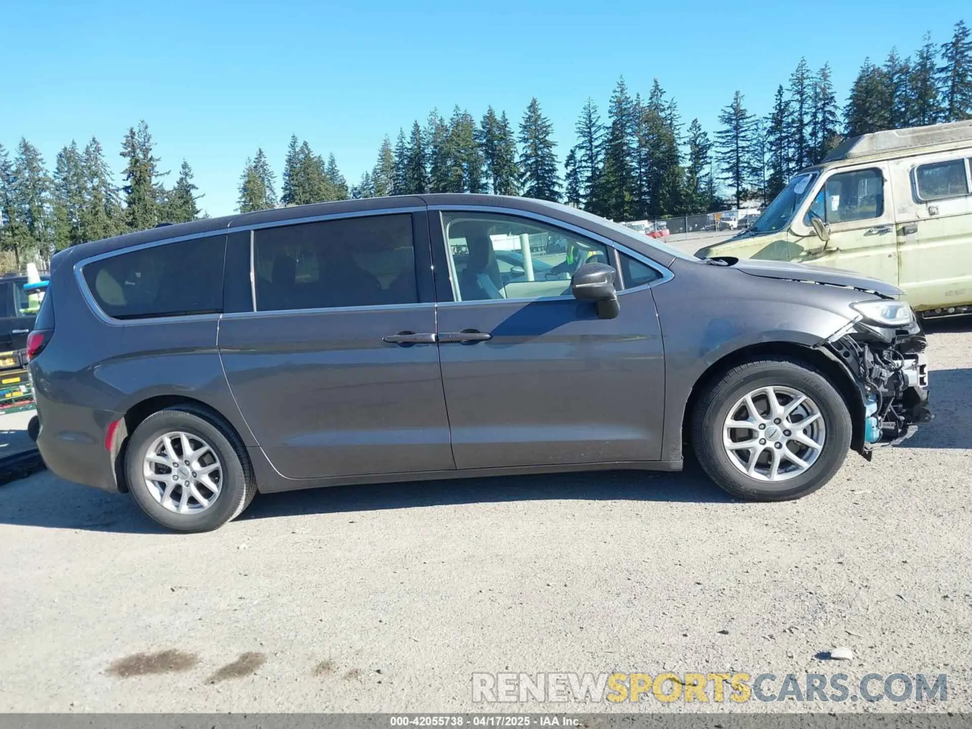 14 fotografías del automóvil dañado 2C4RC1BG5PR550499 CHRYSLER PACIFICA 2023