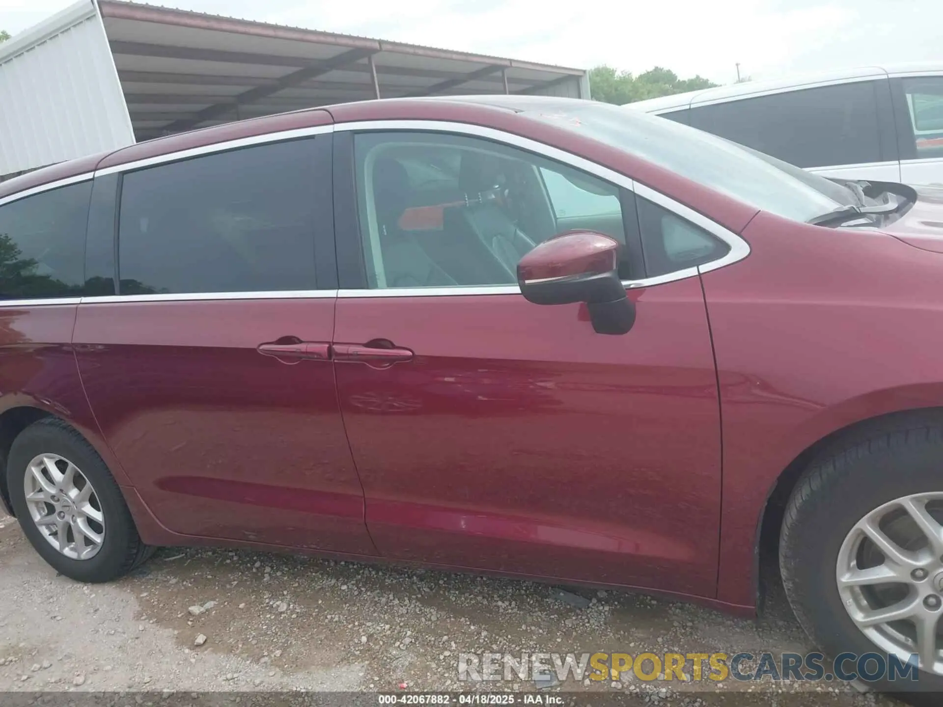 13 fotografías del automóvil dañado 2C4RC1BG5PR578223 CHRYSLER PACIFICA 2023
