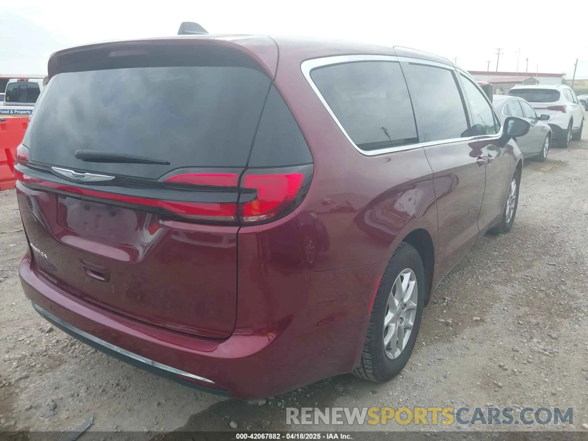 4 fotografías del automóvil dañado 2C4RC1BG5PR578223 CHRYSLER PACIFICA 2023