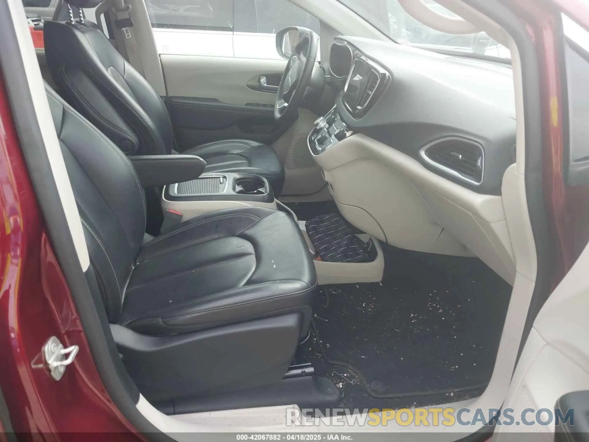 5 fotografías del automóvil dañado 2C4RC1BG5PR578223 CHRYSLER PACIFICA 2023
