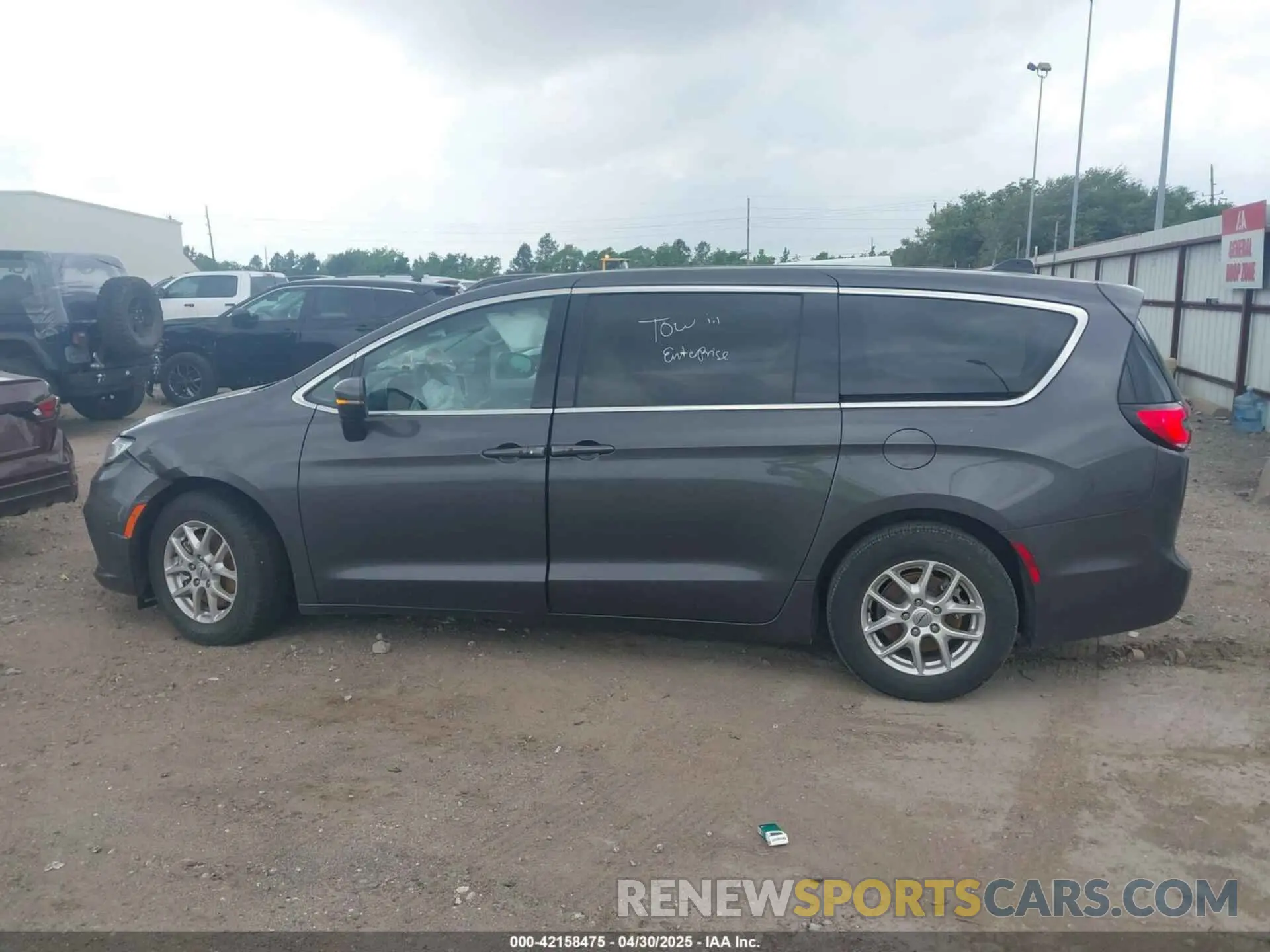 13 fotografías del automóvil dañado 2C4RC1BG5PR602455 CHRYSLER PACIFICA 2023