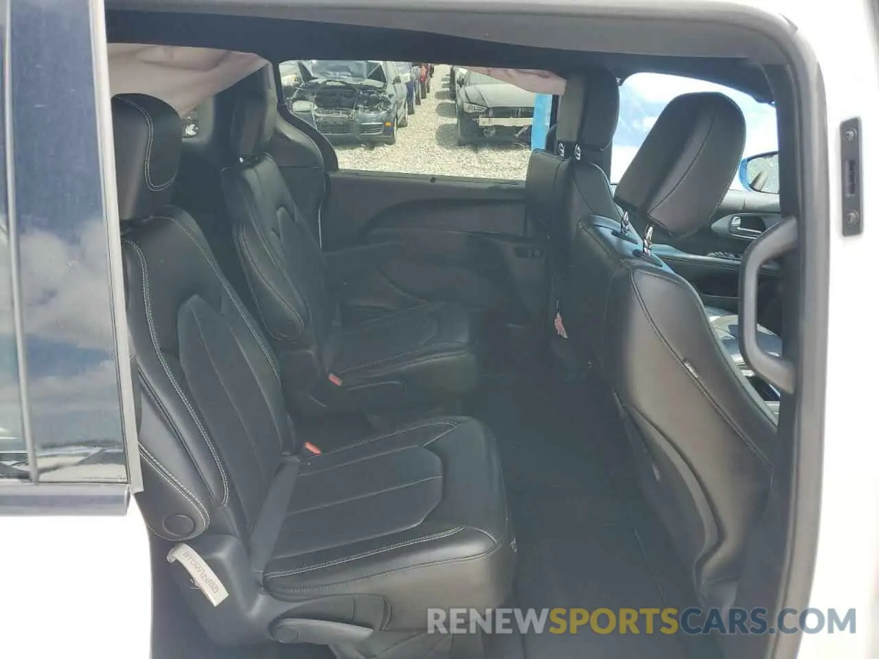11 fotografías del automóvil dañado 2C4RC1BG6PR509055 CHRYSLER PACIFICA 2023