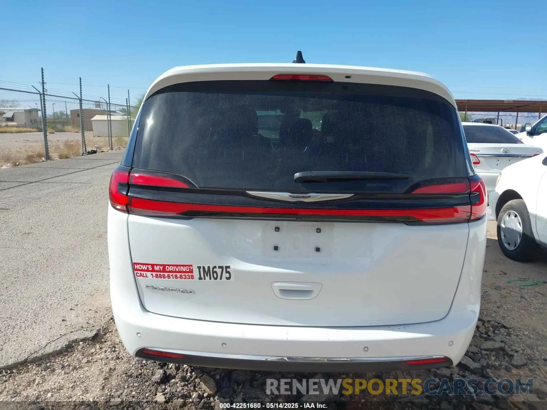 16 fotografías del automóvil dañado 2C4RC1BG6PR531640 CHRYSLER PACIFICA 2023