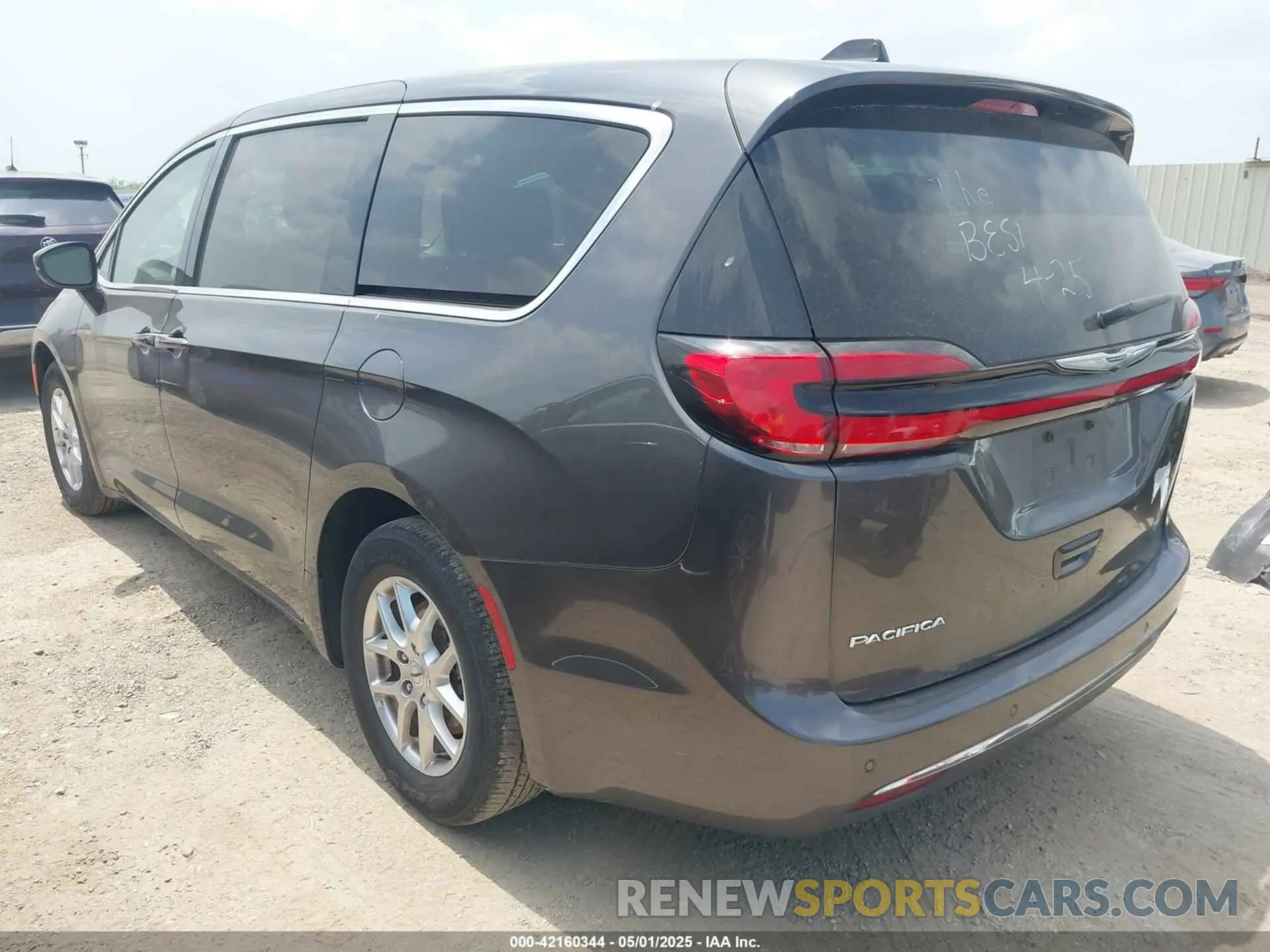 3 fotografías del automóvil dañado 2C4RC1BG6PR546509 CHRYSLER PACIFICA 2023