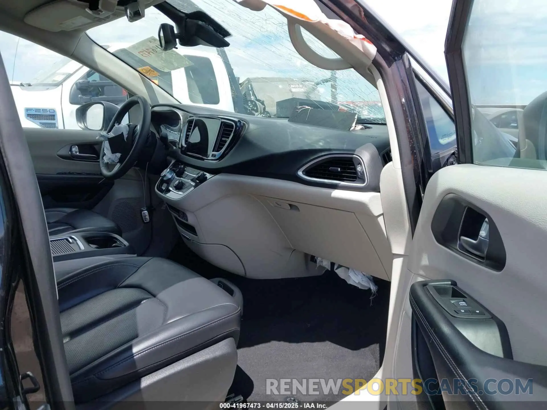 5 fotografías del automóvil dañado 2C4RC1BG7PR510912 CHRYSLER PACIFICA 2023