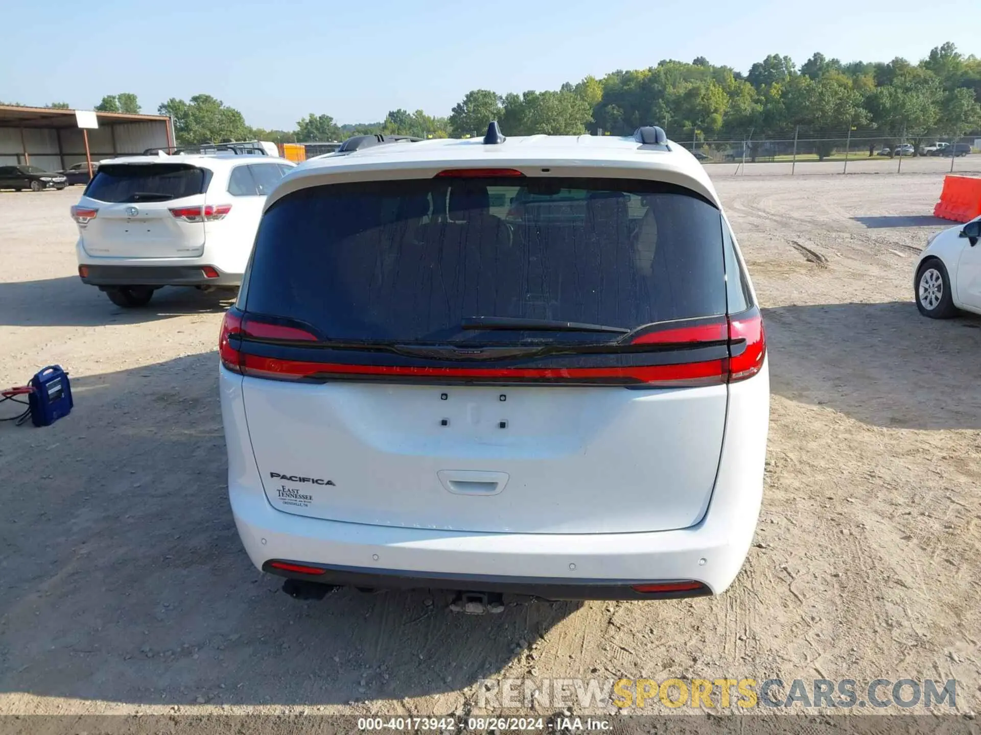 16 fotografías del automóvil dañado 2C4RC1BG7PR629317 CHRYSLER PACIFICA 2023