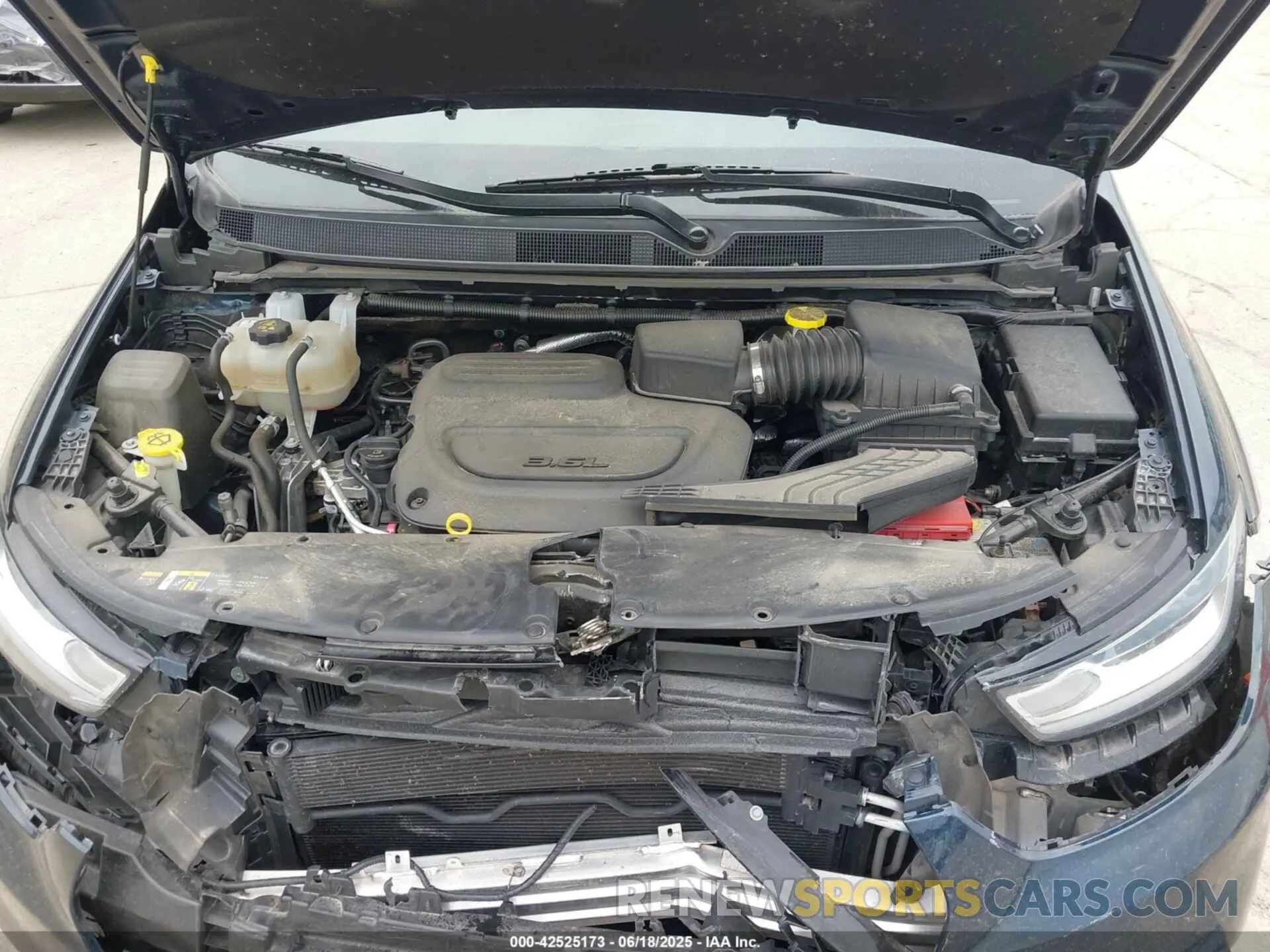 10 fotografías del automóvil dañado 2C4RC1BG8PR526374 CHRYSLER PACIFICA 2023