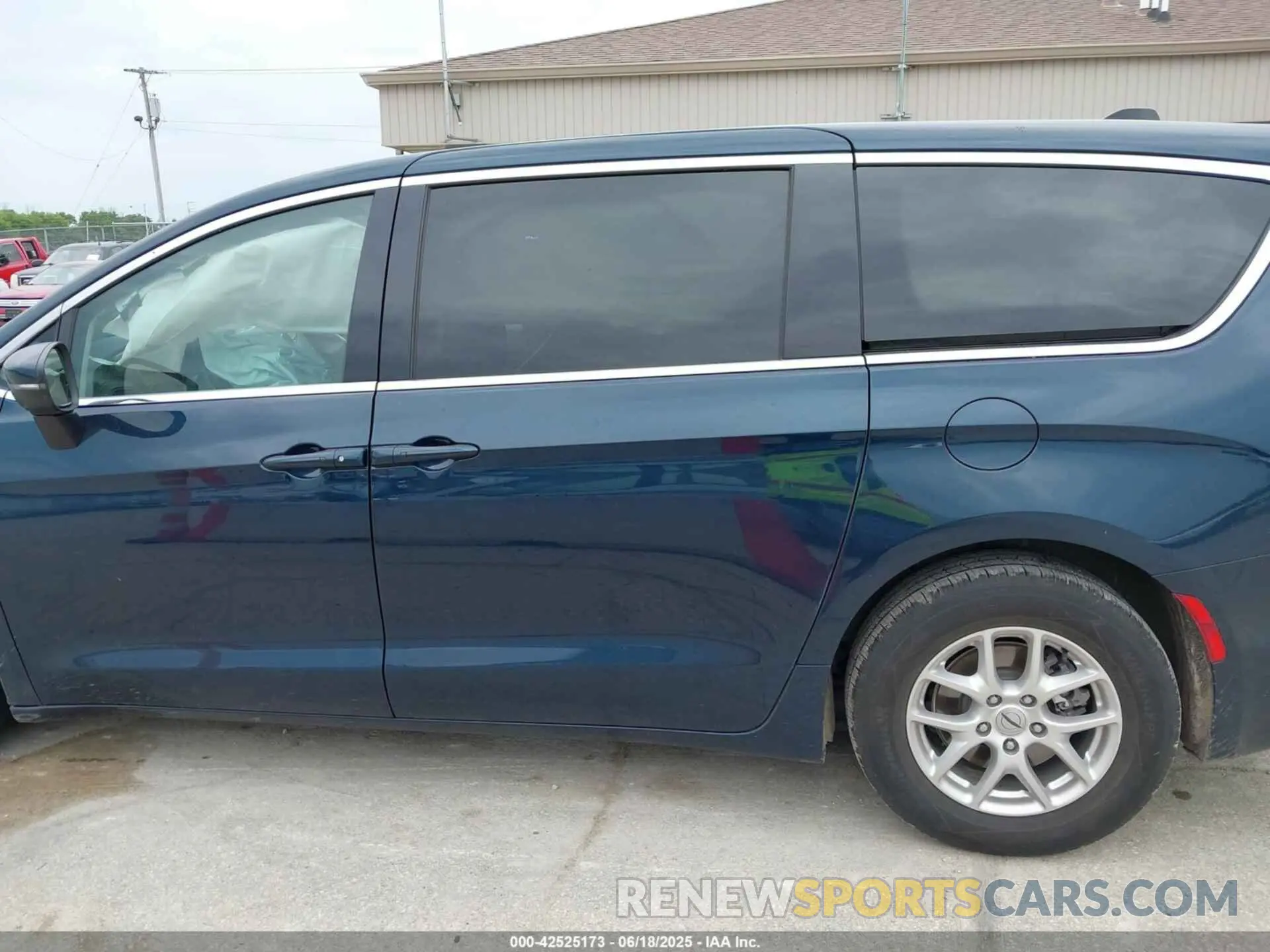 14 fotografías del automóvil dañado 2C4RC1BG8PR526374 CHRYSLER PACIFICA 2023