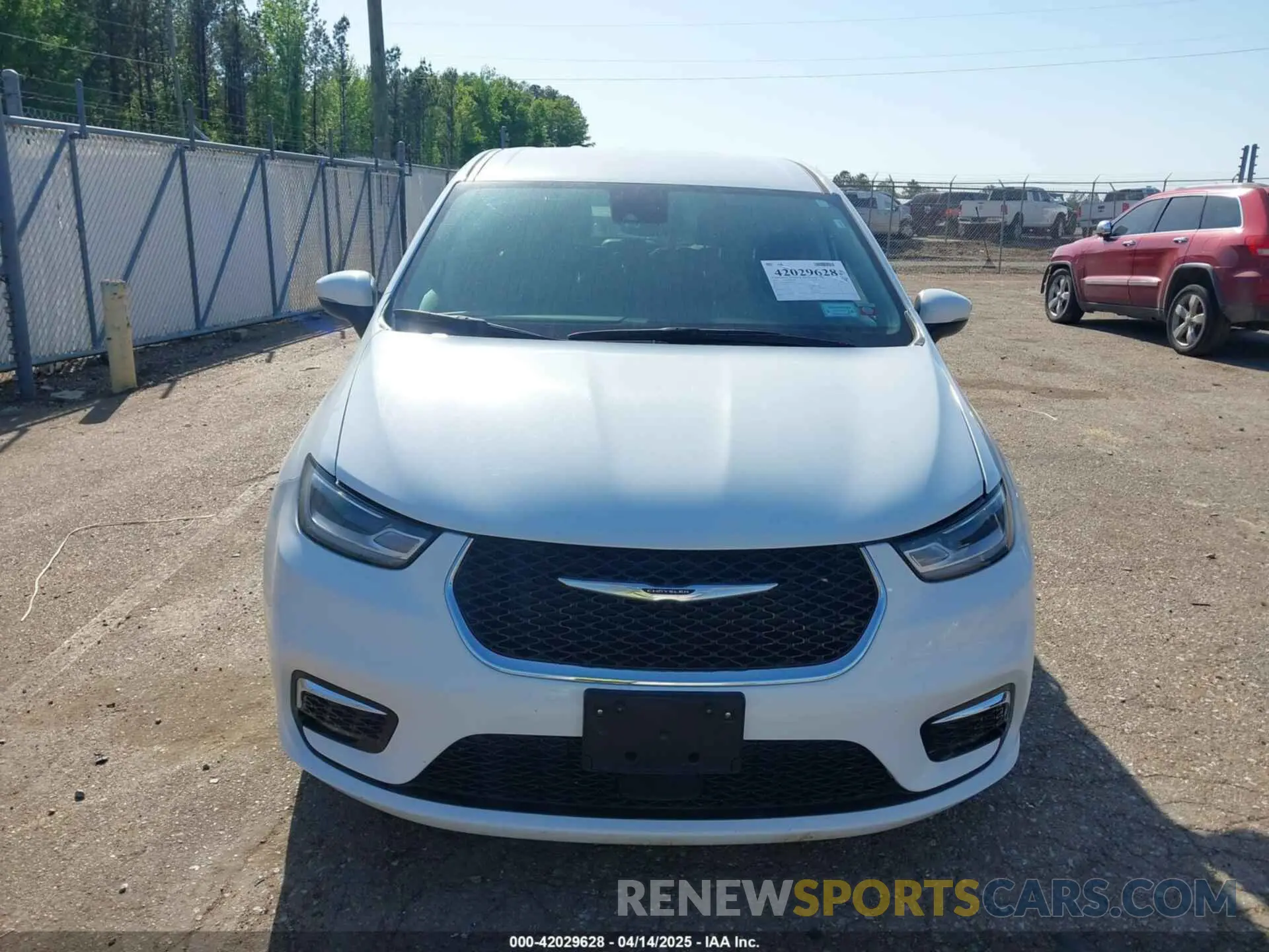 12 fotografías del automóvil dañado 2C4RC1BG8PR625017 CHRYSLER PACIFICA 2023