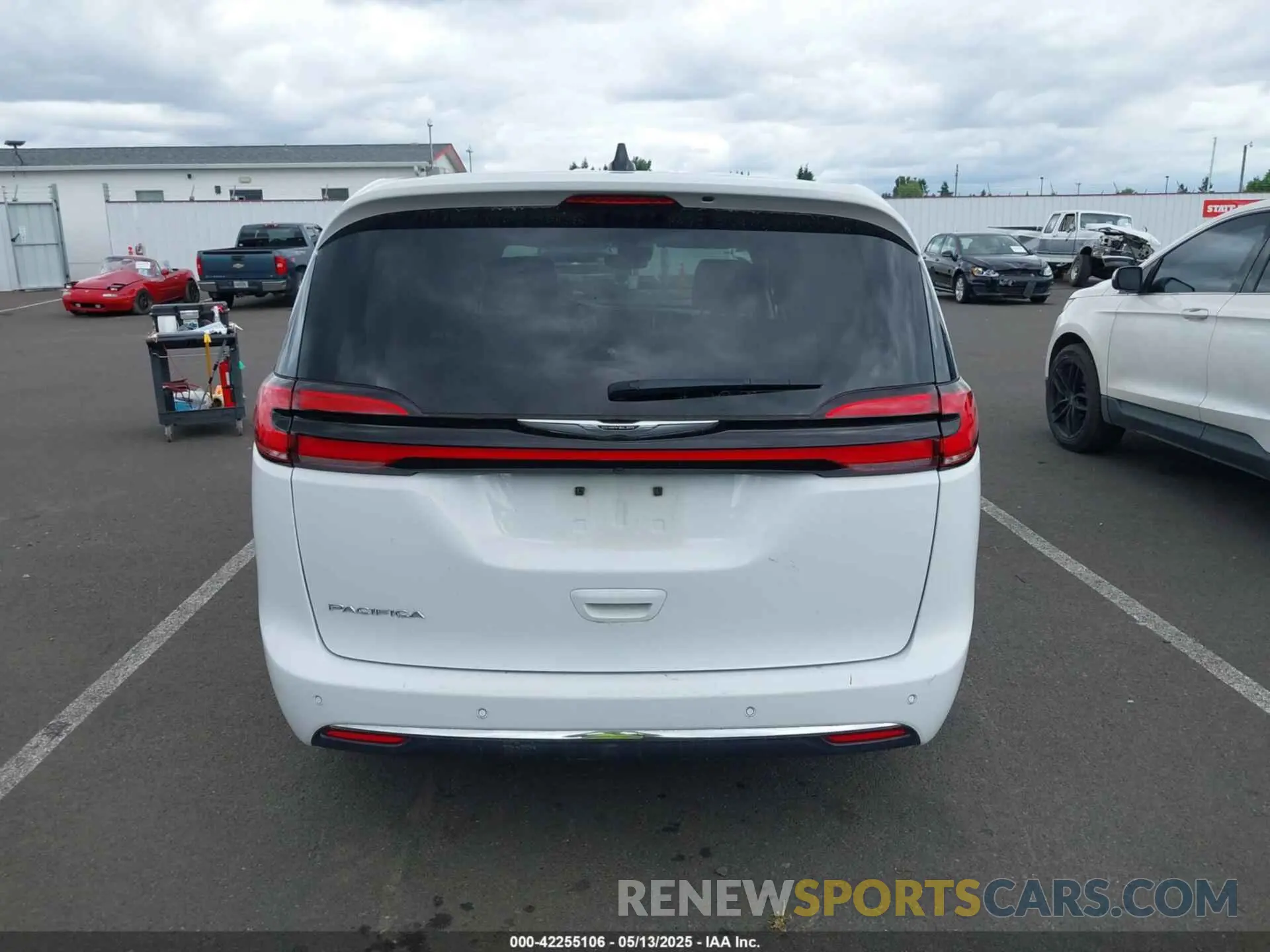 17 fotografías del automóvil dañado 2C4RC1BG9PR521572 CHRYSLER PACIFICA 2023