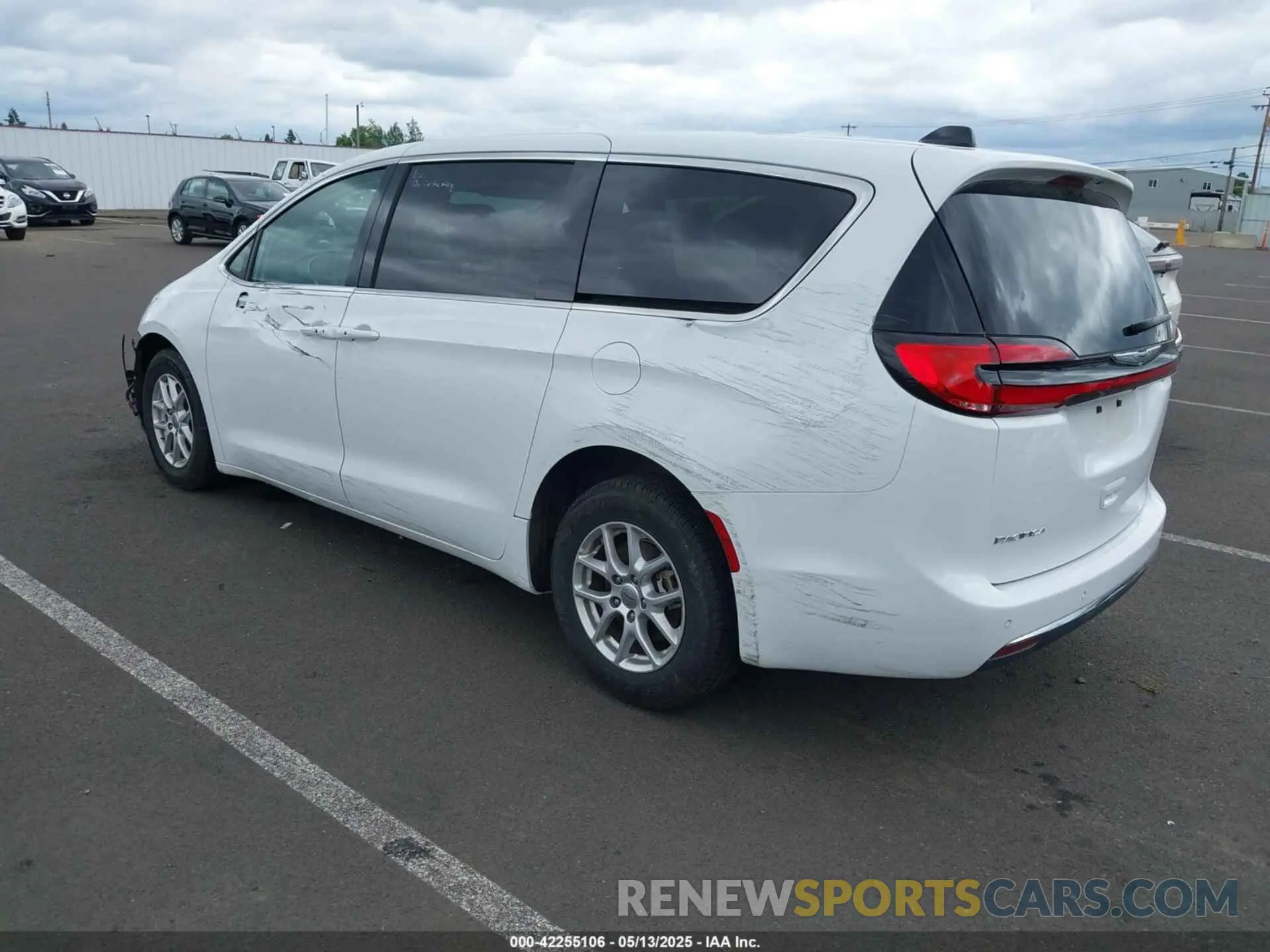 3 fotografías del automóvil dañado 2C4RC1BG9PR521572 CHRYSLER PACIFICA 2023