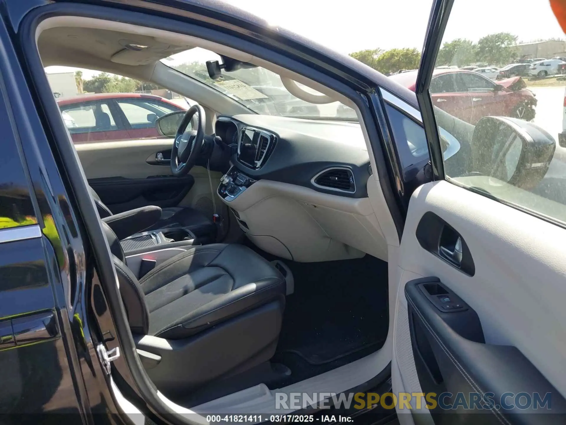 5 fotografías del automóvil dañado 2C4RC1BG9PR529557 CHRYSLER PACIFICA 2023